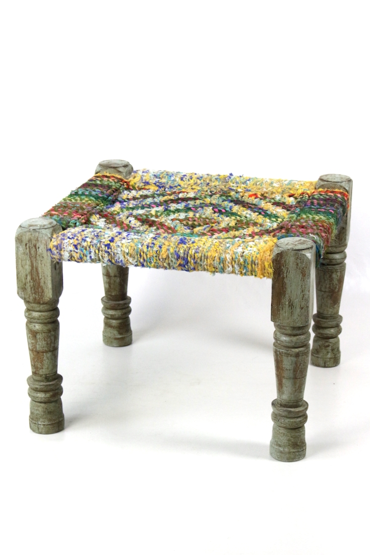 Hocker mit buntem Geflecht Indien, 40x50x50 Hocker mit buntem Geflecht Indien, 40x50x50