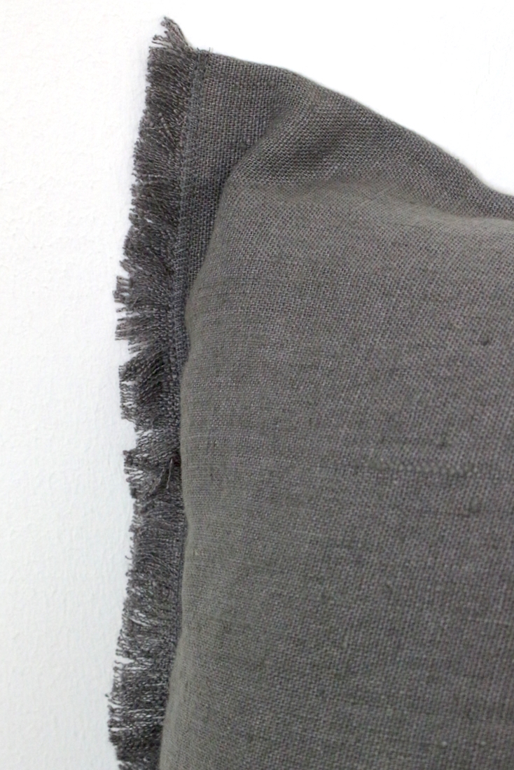 Leinen Kissenbezug mit Fransen grau, 45x45 Leinen Kissenbezug mit Fransen grau, 45x45