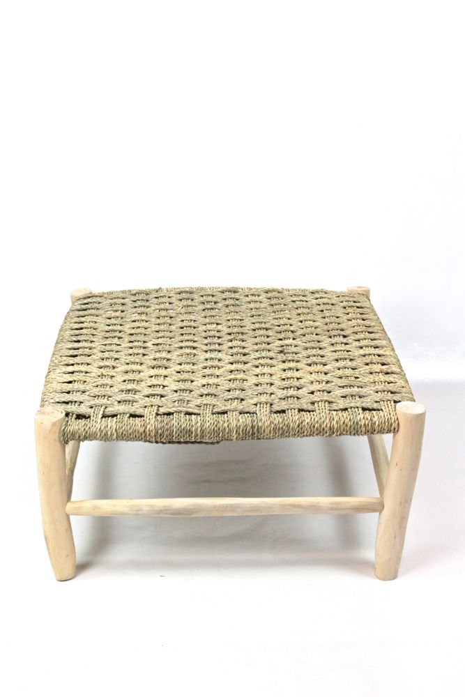 heller hocker mit geflochtener sitzfläche Großer niedriger Hocker mit Geflecht, 30x60x60