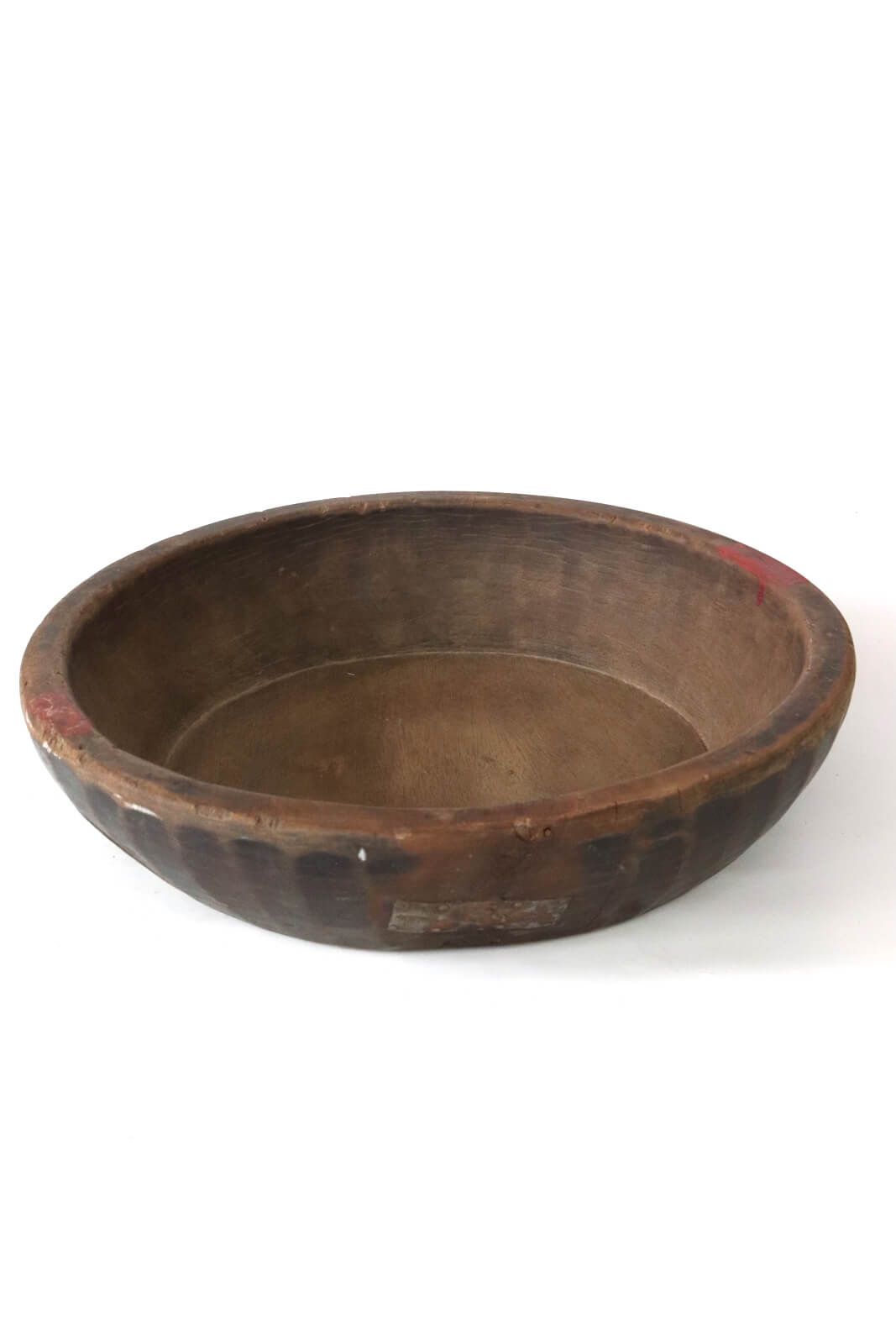 Hand-carved wooden bowl, ø 38 Hand-carved wooden bowl, ø 38