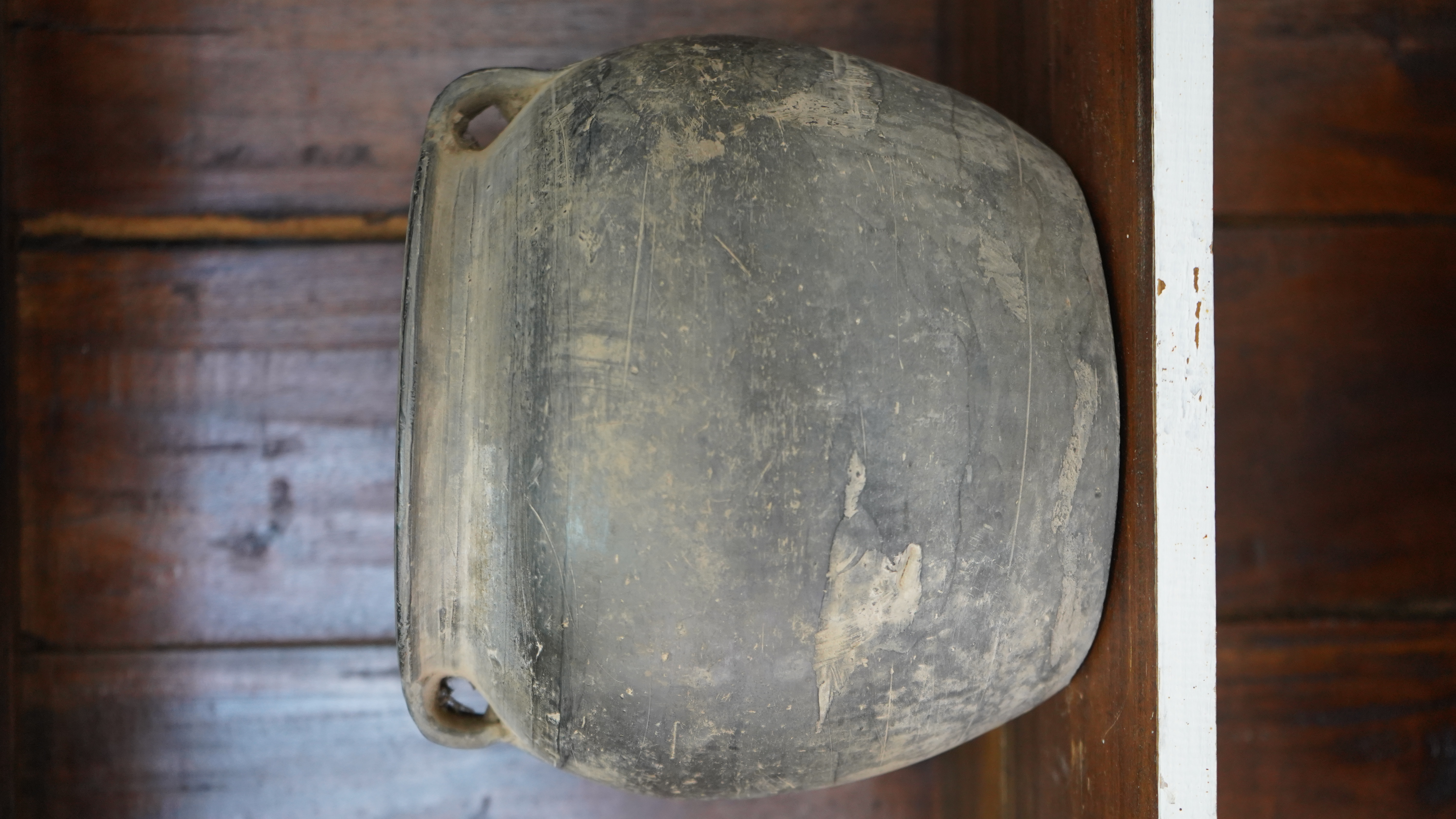 kleiner Tontopf China antik - grobe Oberfläche