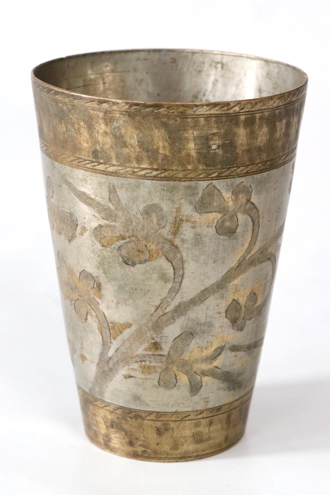 Antique lassi cup M