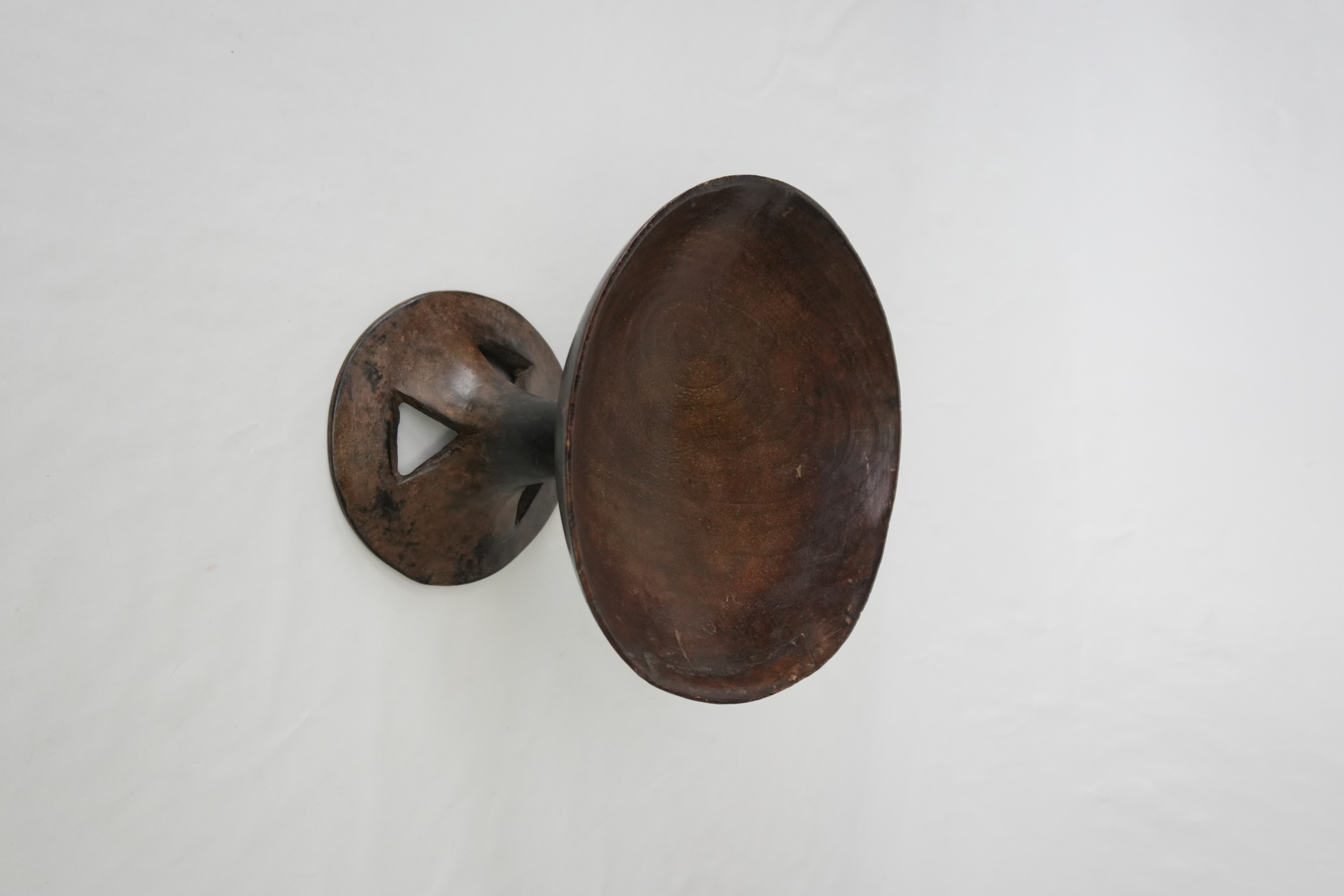 Holzschale auf Fuß Nagaland