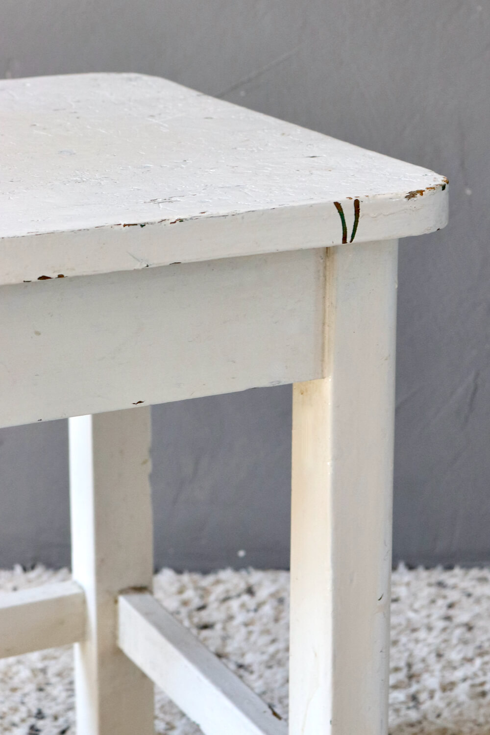 Shabby stool white