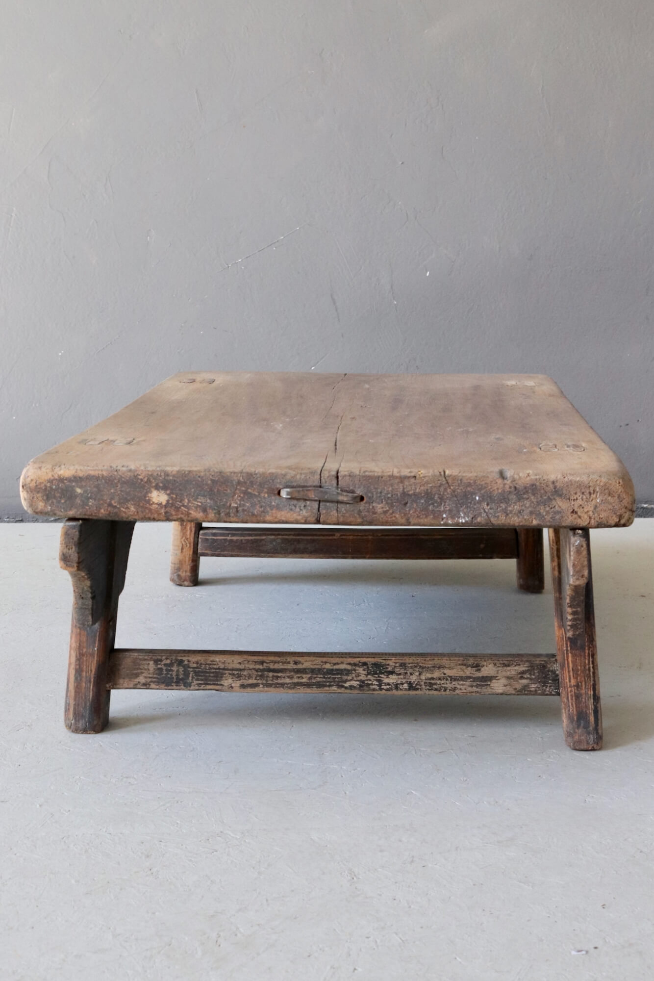 Holztisch China antik 27x85x50