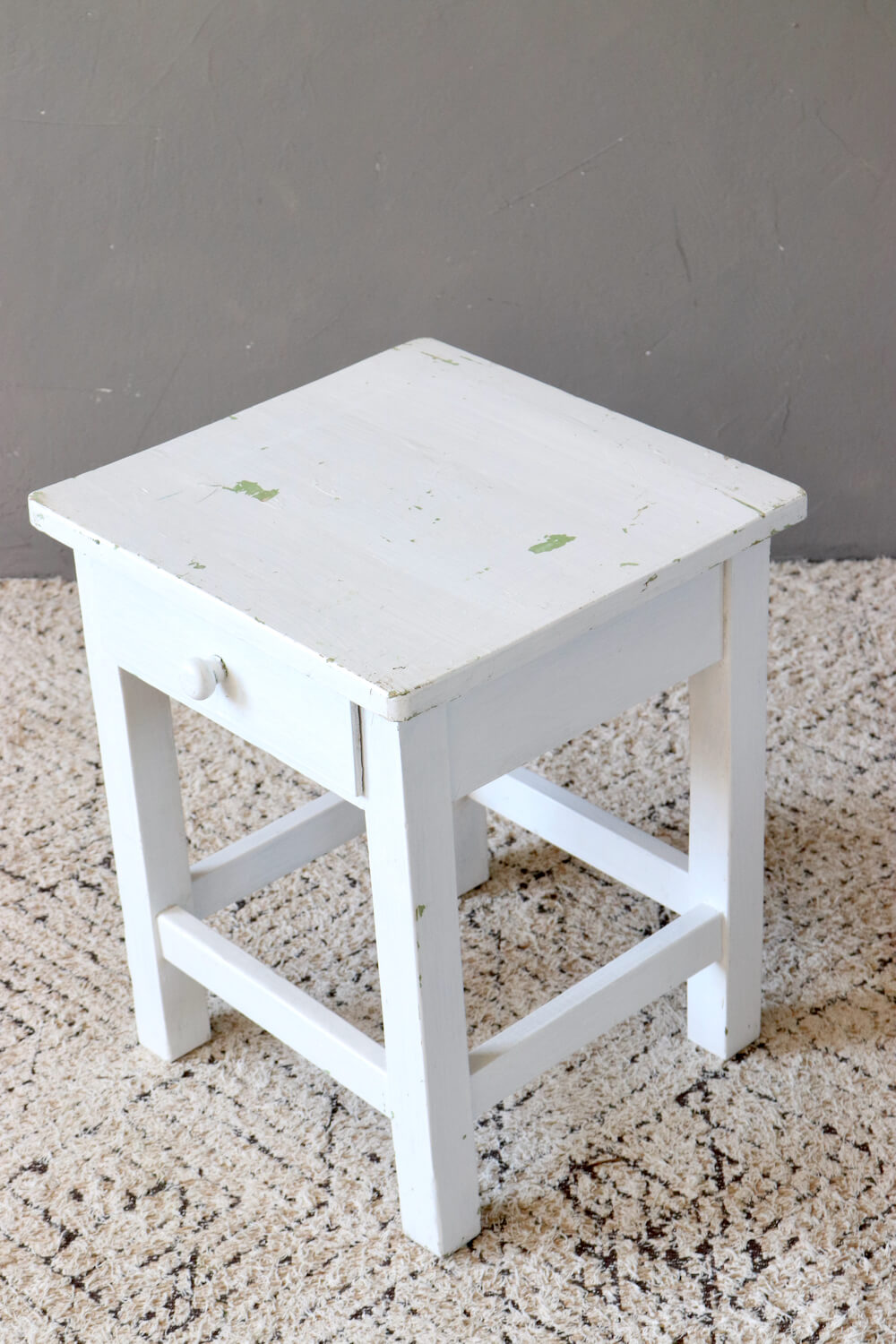 Shabby stool white