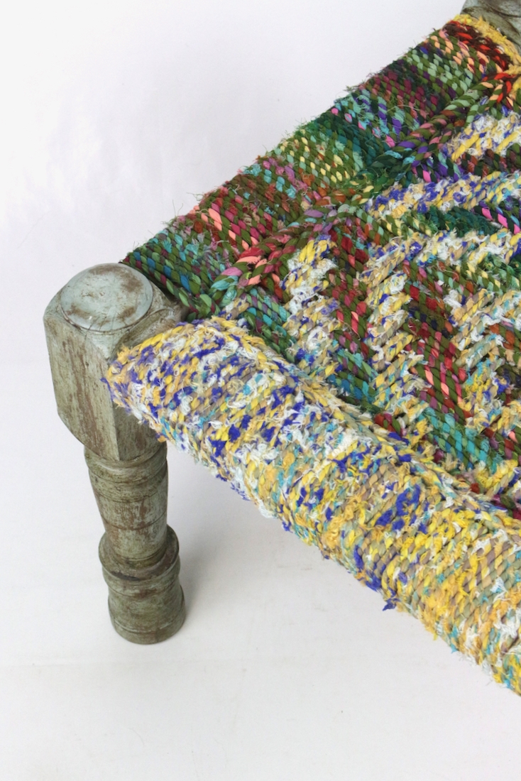 Hocker mit buntem Geflecht Indien, 40x50x50 Hocker mit buntem Geflecht Indien, 40x50x50