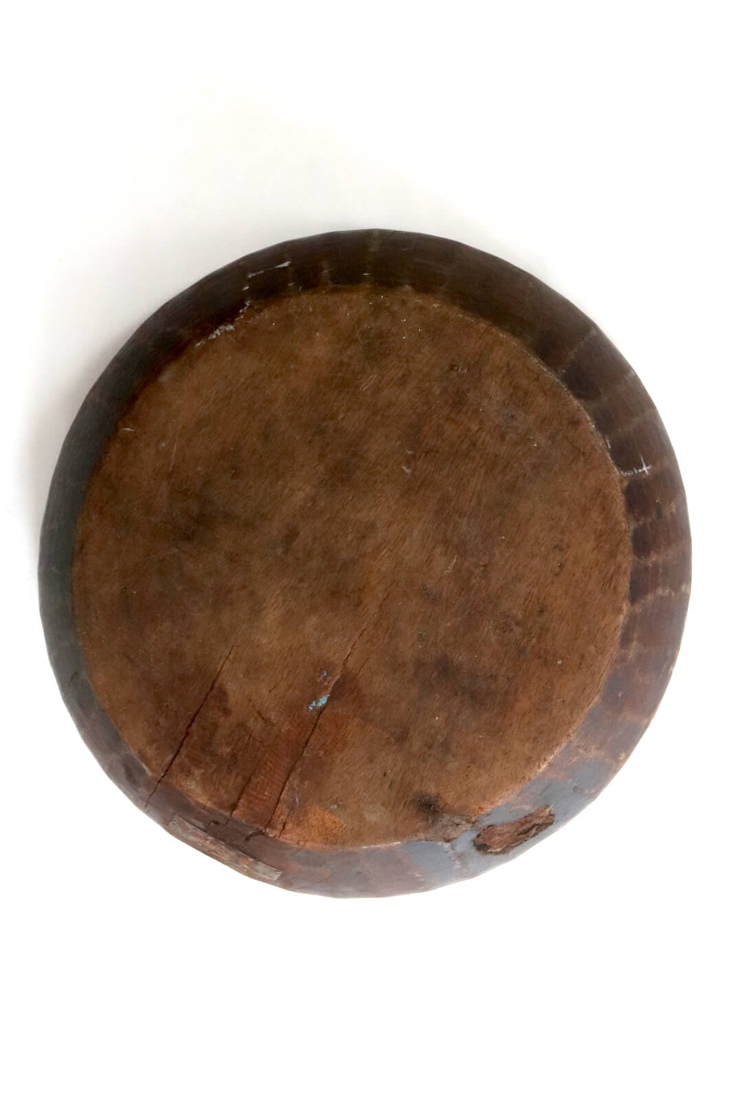 Hand-carved wooden bowl, ø 38 Hand-carved wooden bowl, ø 38