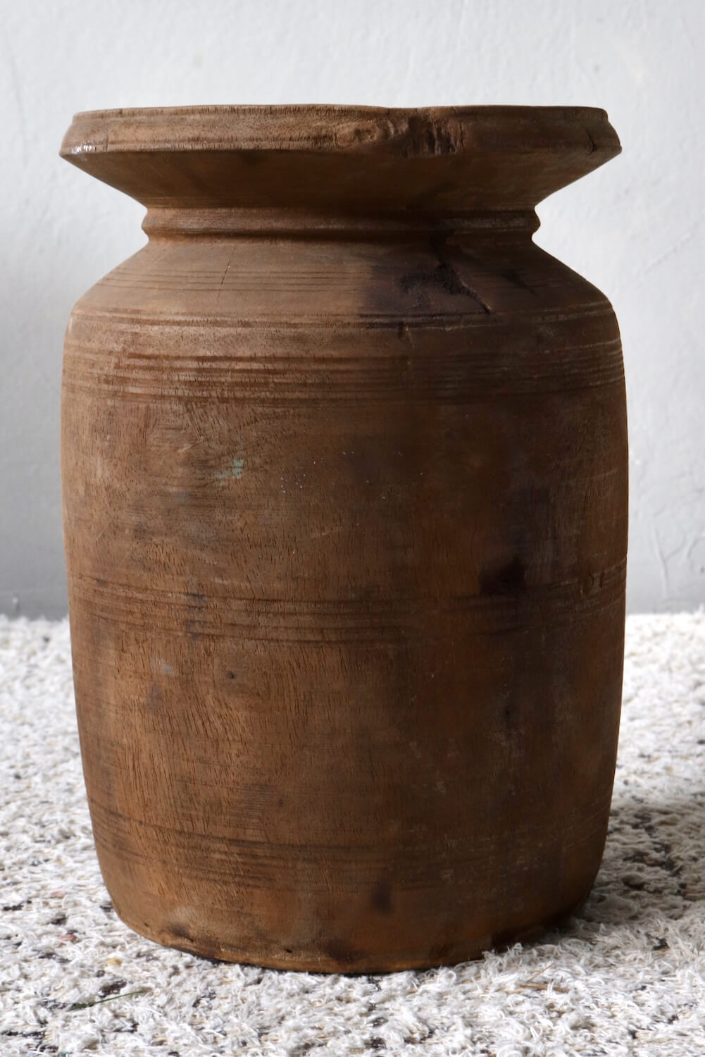 Antique vase from Nepal 34xø24