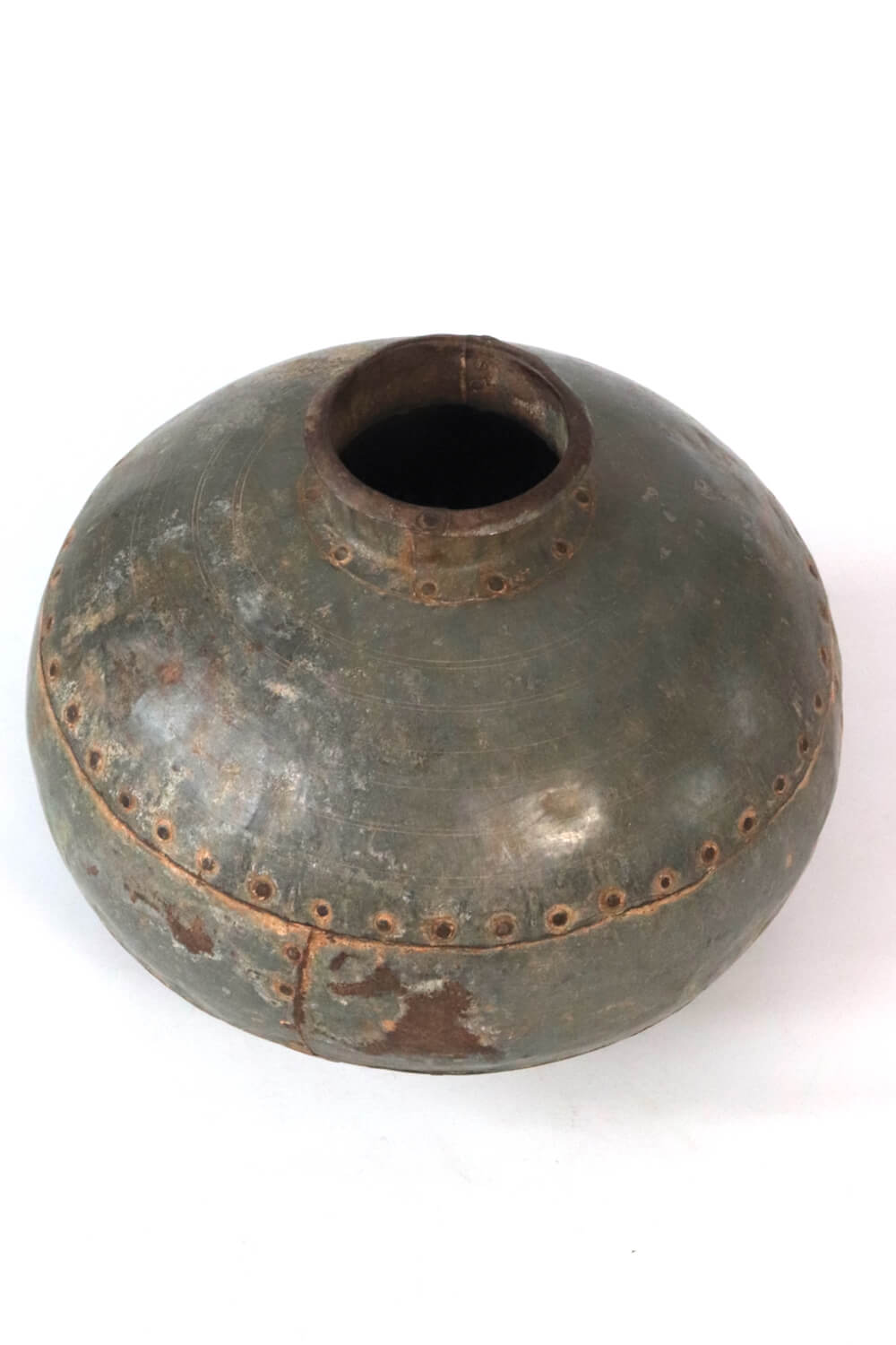 Antike Vase aus Metall