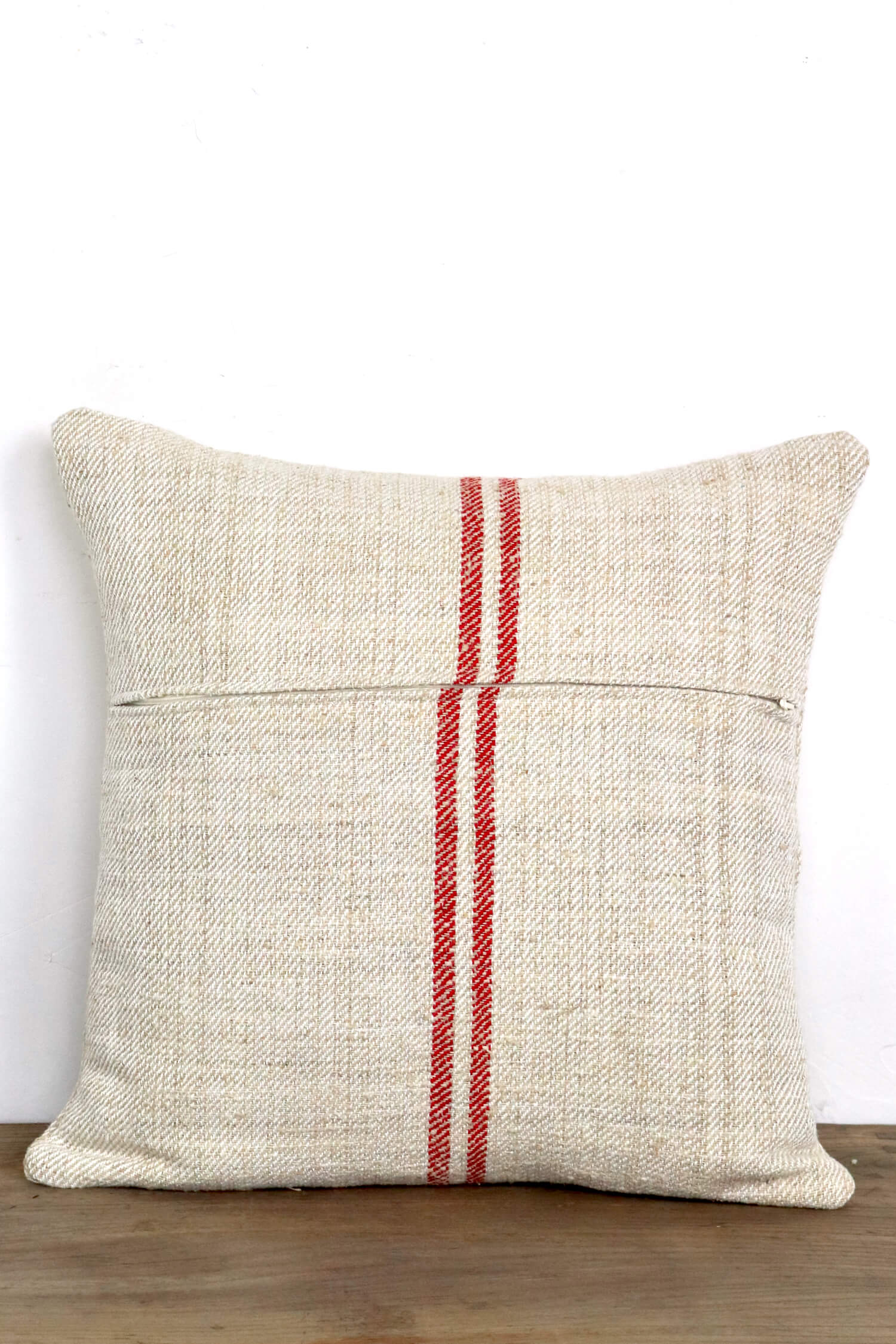 Grain sack cushion 50x50