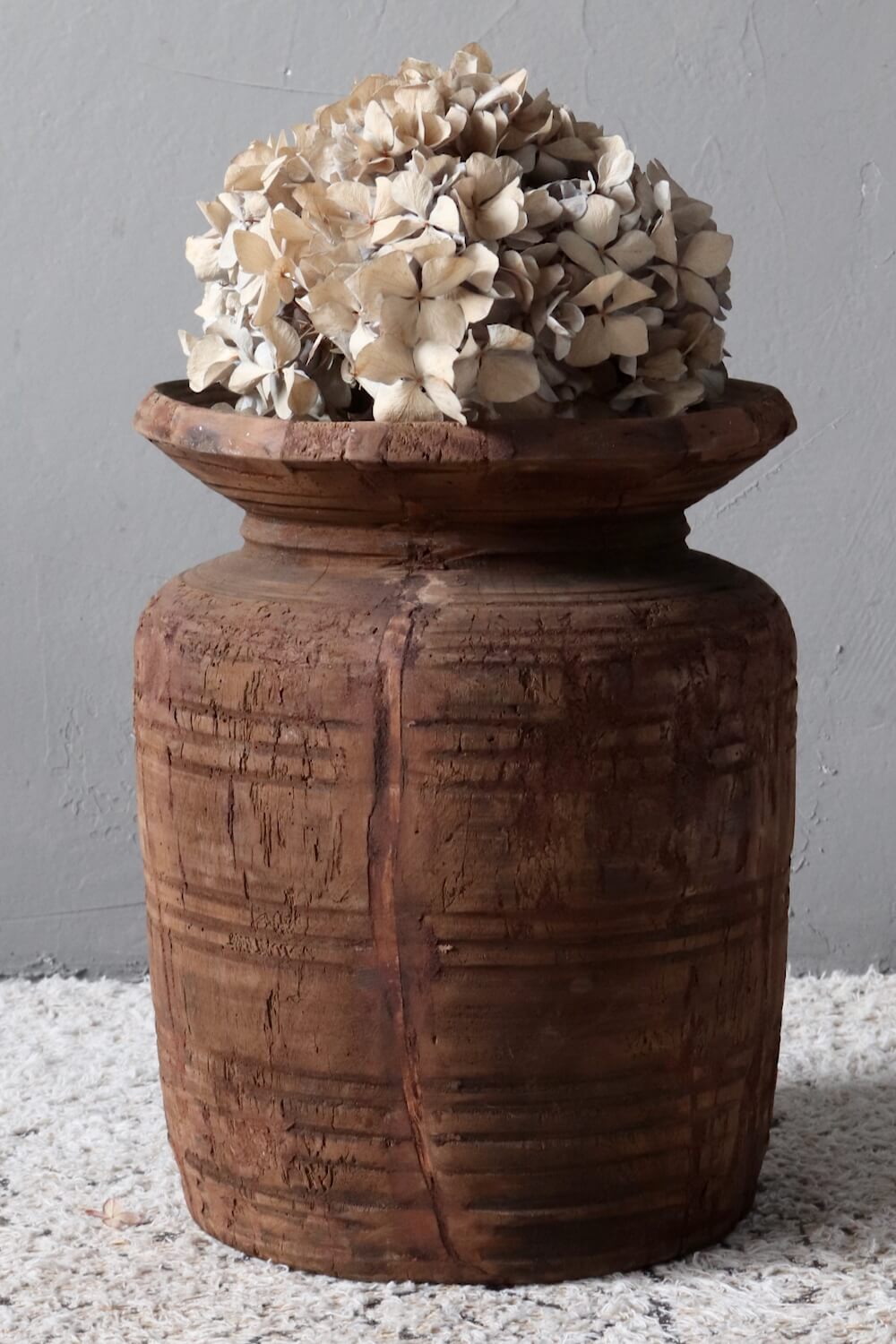 Antique rustic wooden vase 35xø27