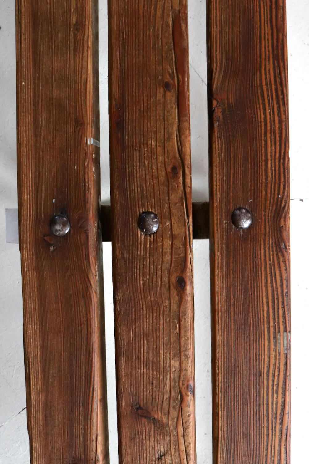 Holzbank mit Metallgestell 200 cm 