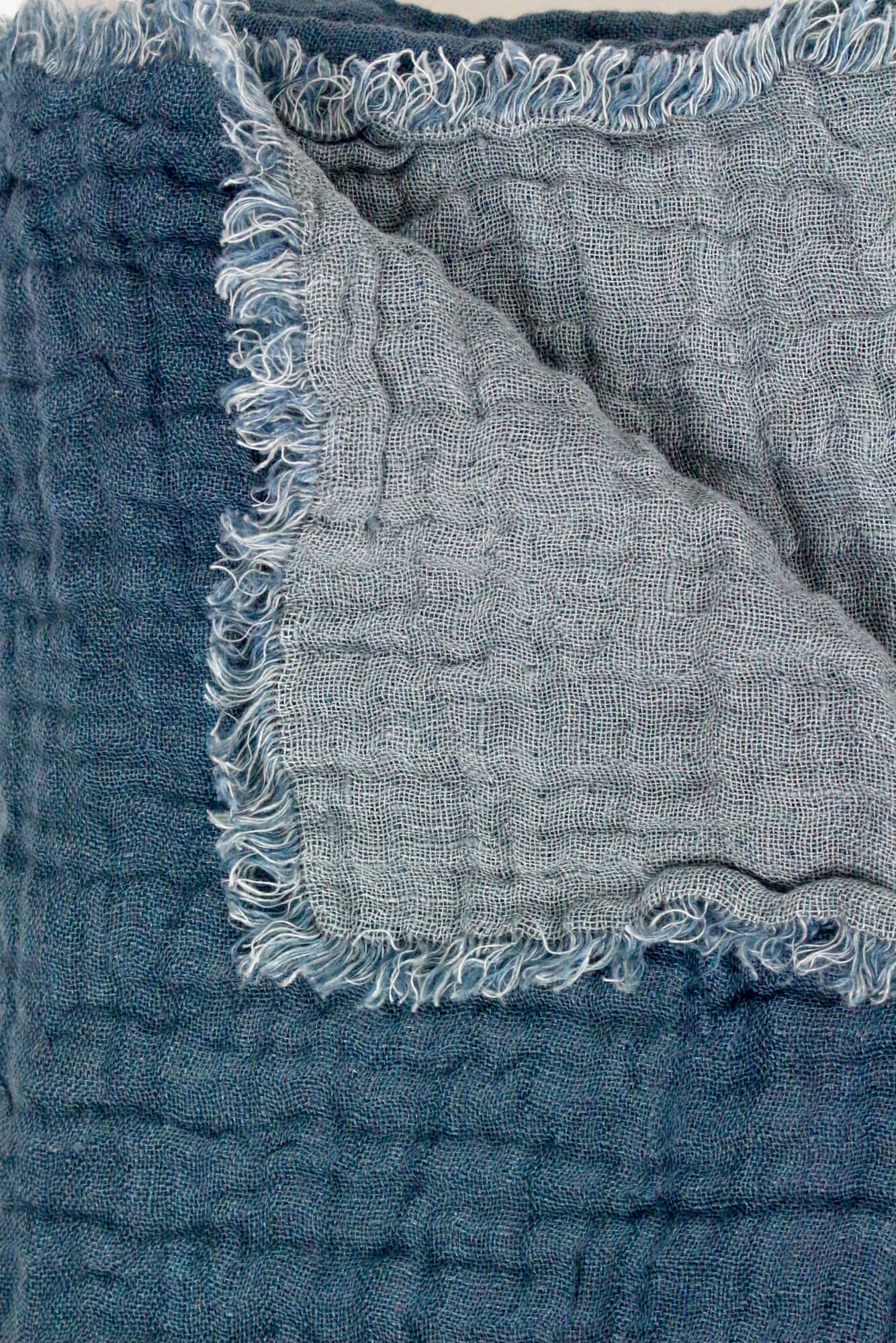 Decke aus Leinenkrepp Jeansblau Decke aus Leinenkrepp Jeansblau