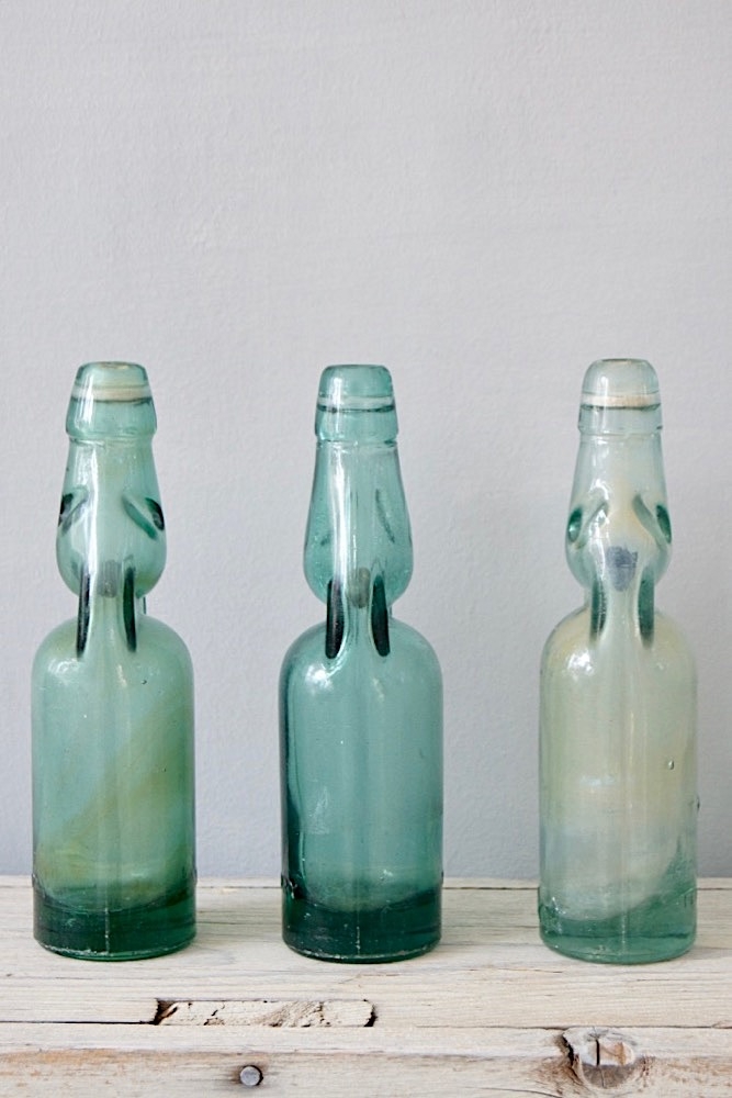 Alte Knickerflasche, Indonesien Alte Knickerflasche, Indonesien