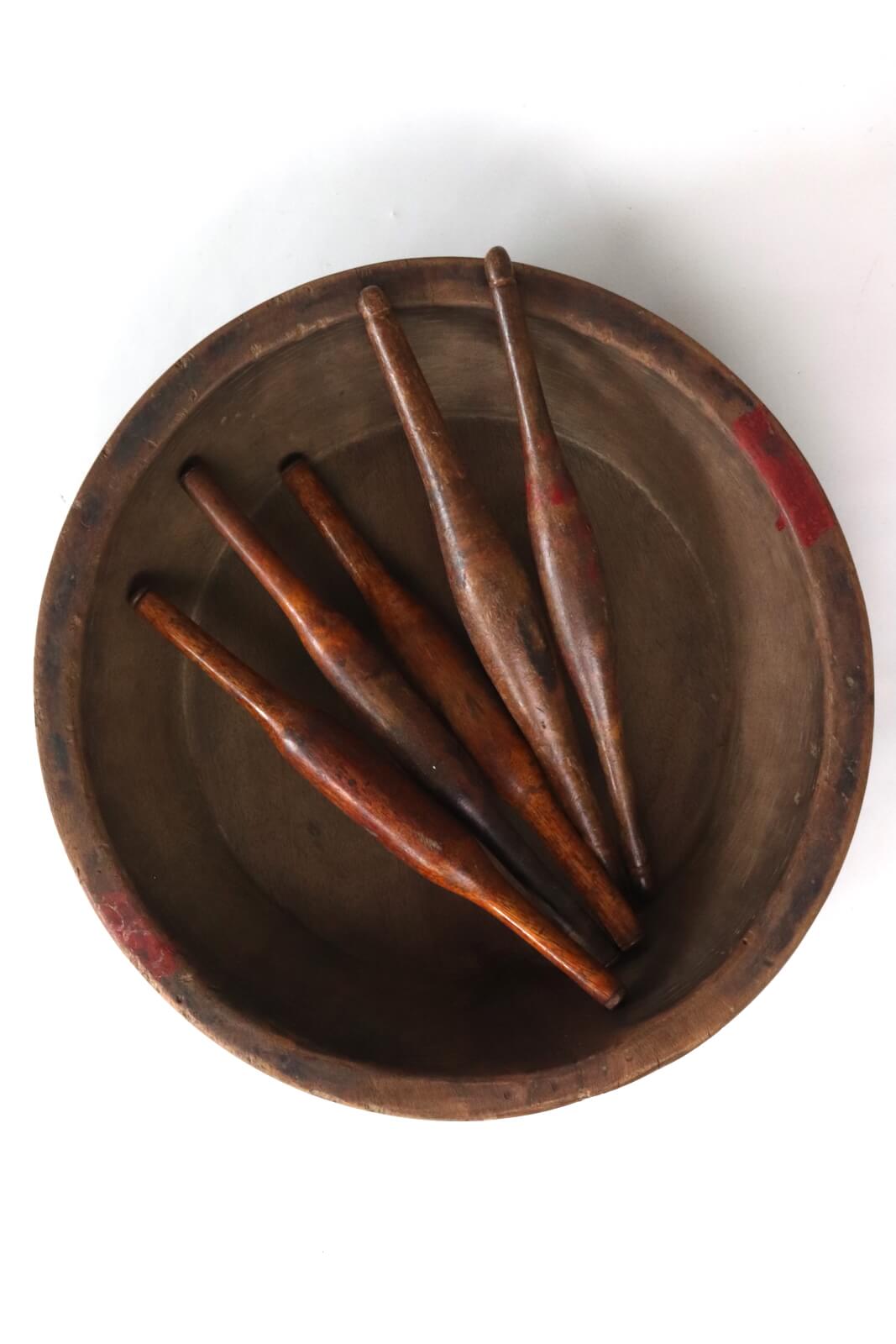 Hand-carved wooden bowl, ø 38 Hand-carved wooden bowl, ø 38