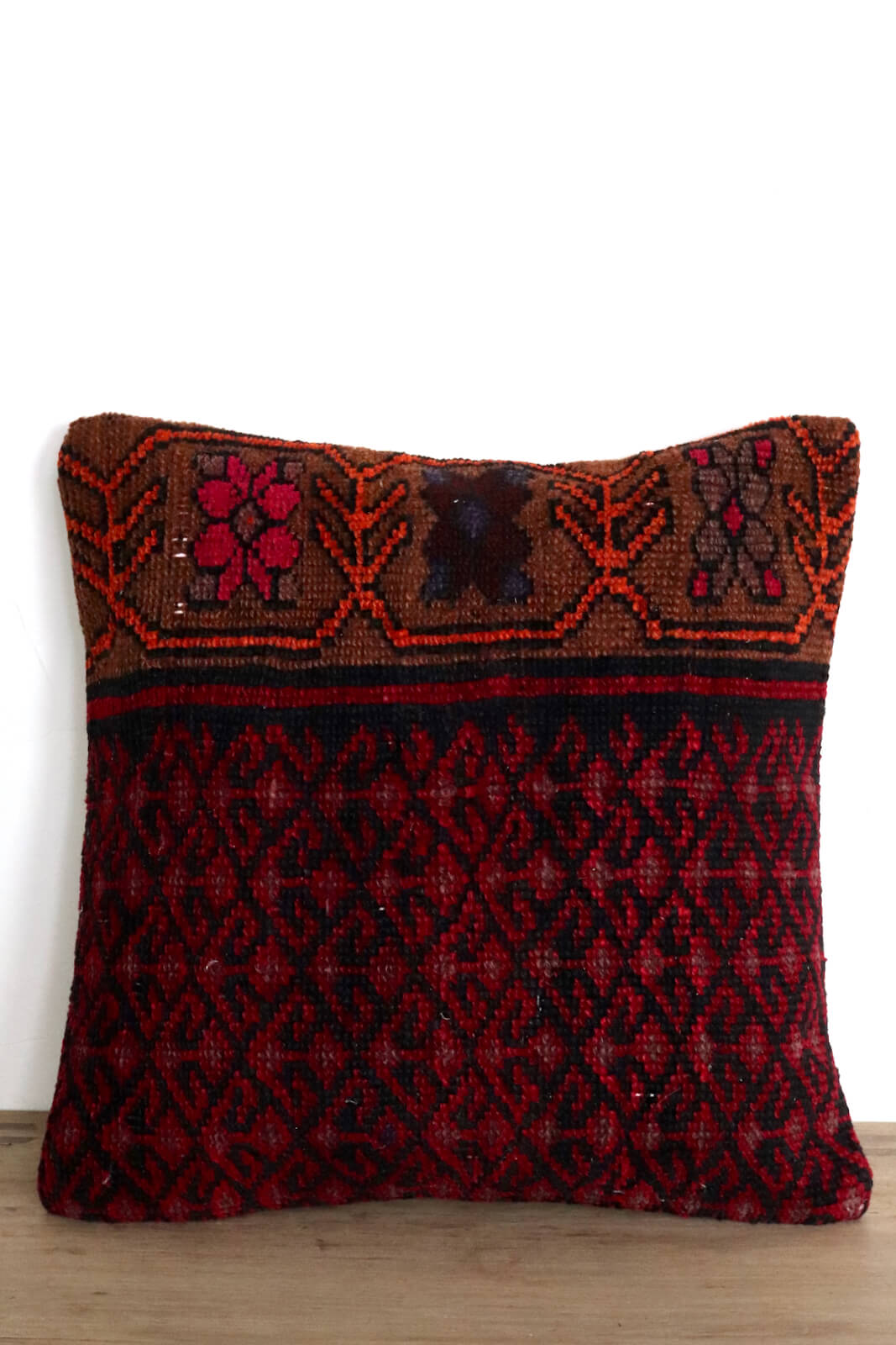 Turkish carpet cushion 50x50