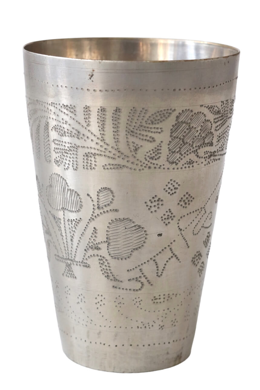 Antiker Messingbecher M