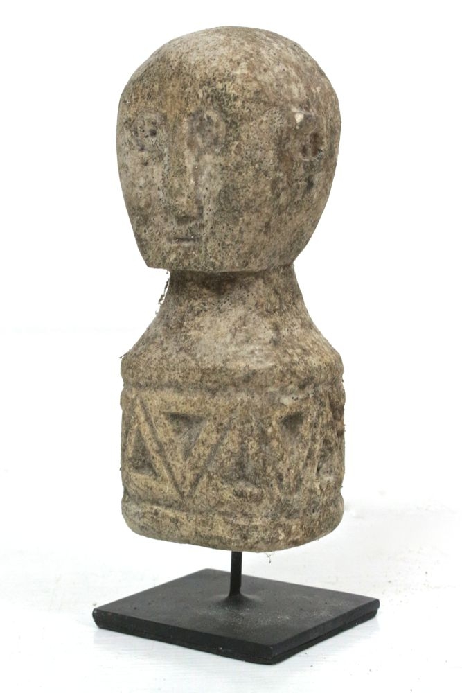 Kleine Skulptur aus Stein Handarbeit