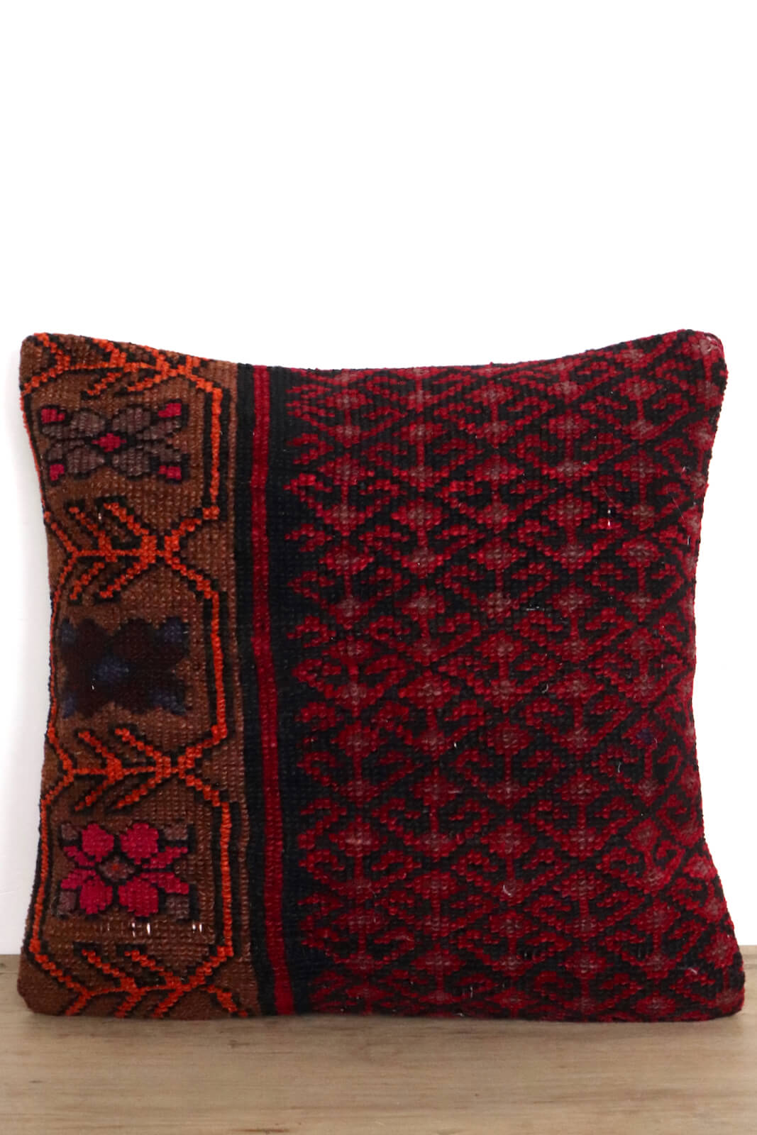 Turkish carpet cushion 50x50