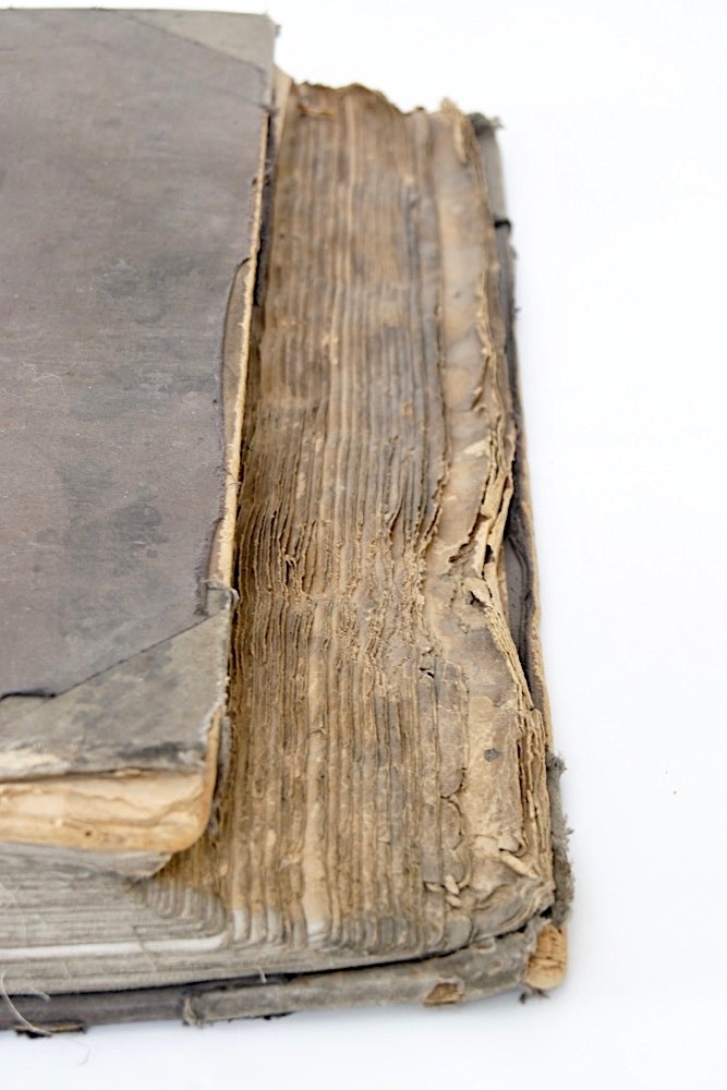 buch, alt, antik, musterbuch, spitzen, spitzenmuster, embroidery, sample, book, old, antique, ancient, antiquariat, bücher, antiquität Antikes Buch mit Spitzenmustern