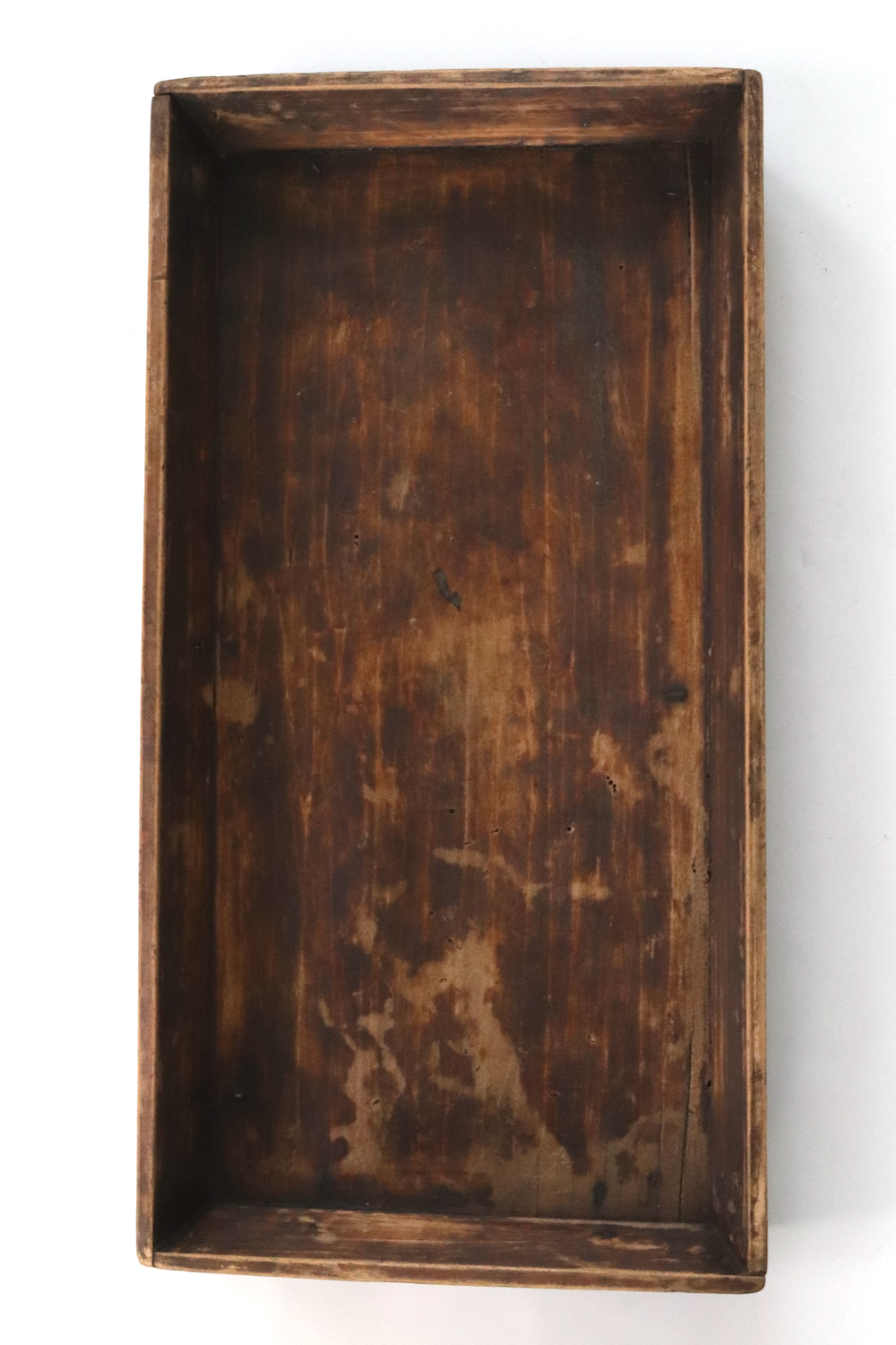 altes Tablett aus Holz