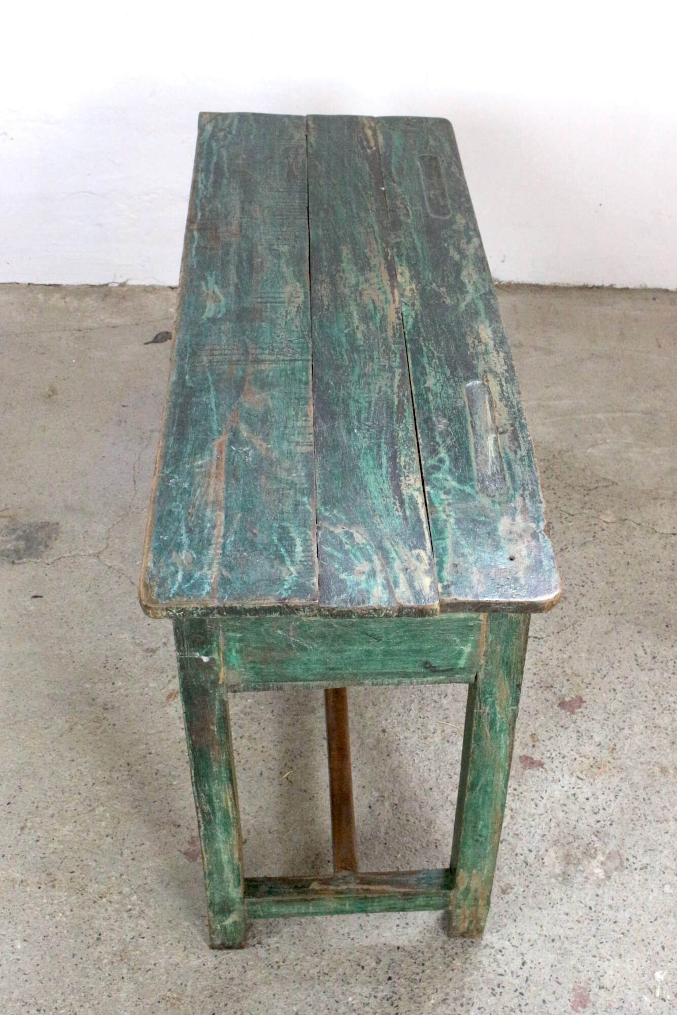 Altes Schulpult grün Indien, 64x105x40 Altes Schulpult grün Indien, 64x105x40