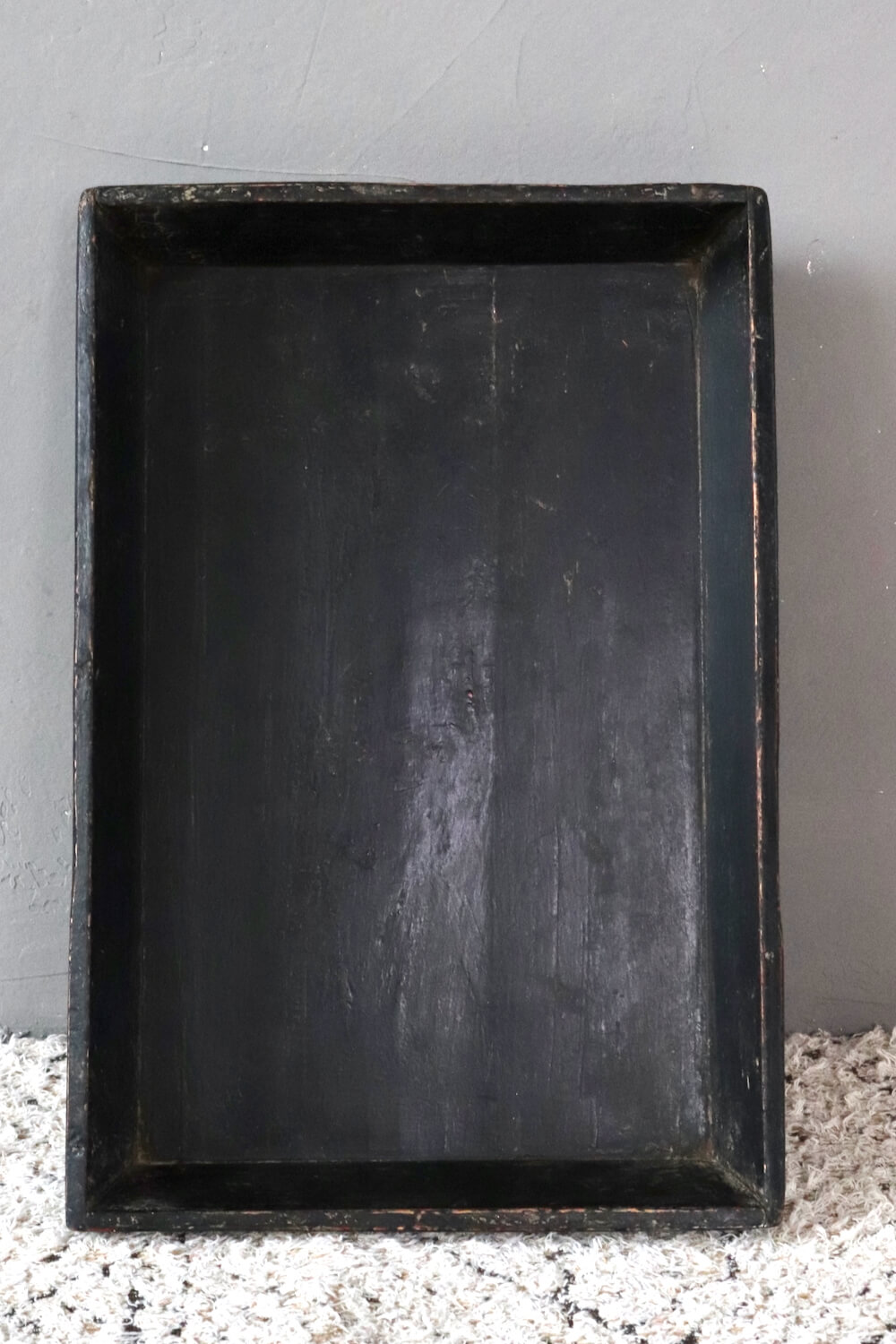 Antique Chinese tray black, 52x35