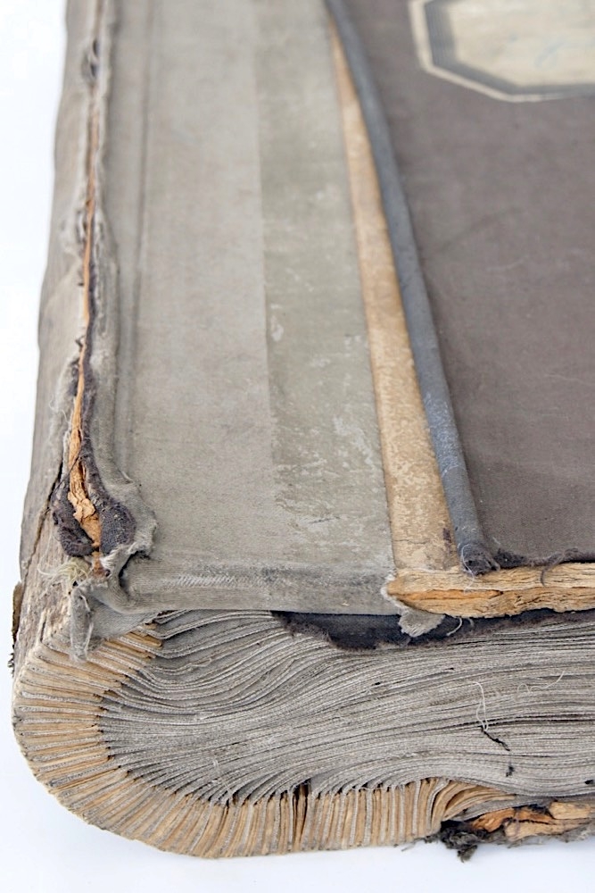 buch, alt, antik, musterbuch, spitzen, spitzenmuster, embroidery, sample, book, old, antique, ancient, antiquariat, bücher, antiquität Antikes Buch mit Spitzenmustern