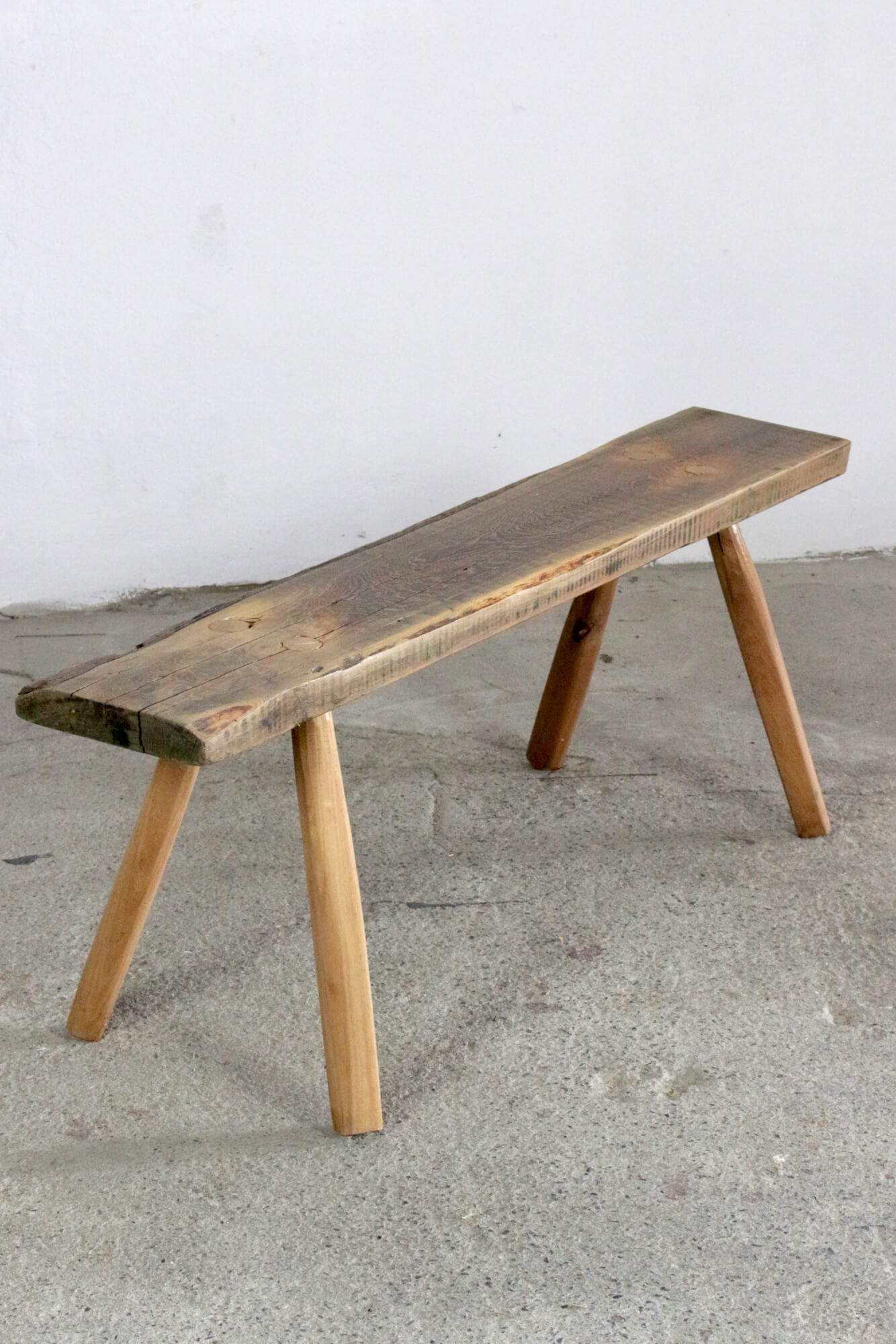 Derbe Bank aus altem Naturholz rustikal, 114 cm Derbe Bank aus altem Naturholz rustikal, 114 cm