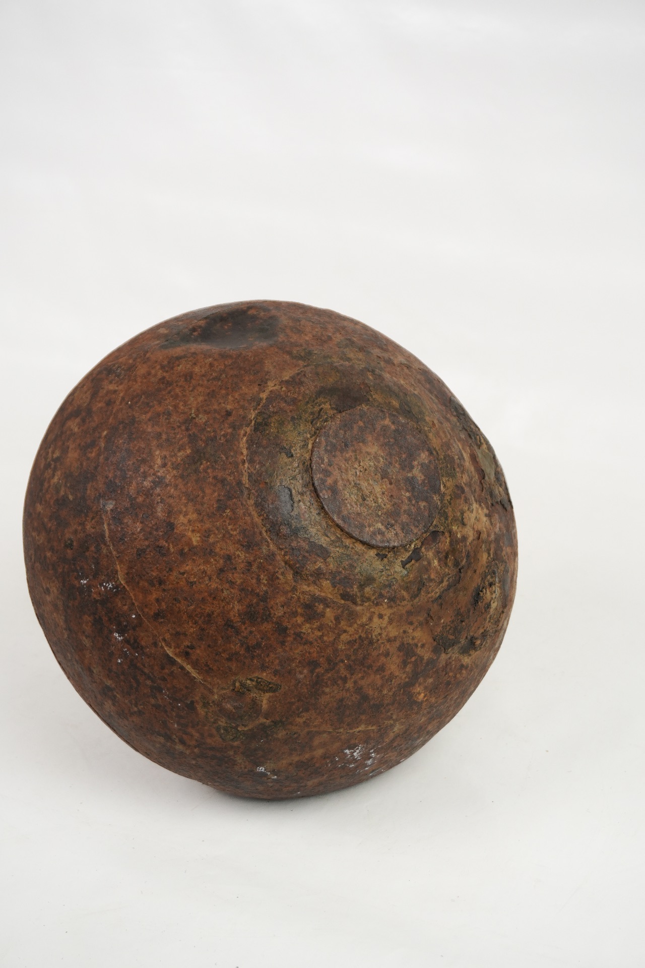 Metal jar antique