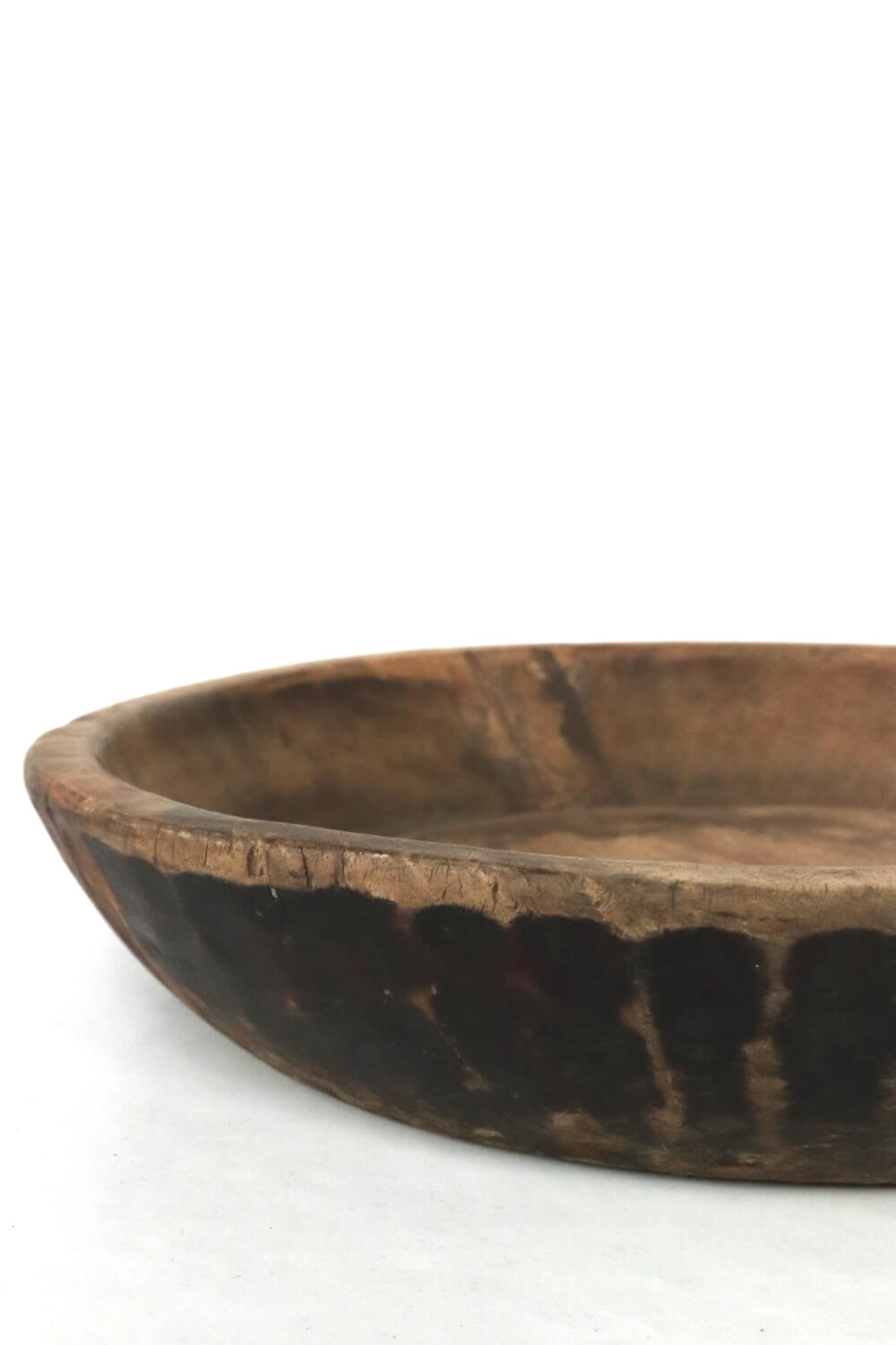 Hand-carved wooden bowl, ø 50 Hand-carved wooden bowl, ø 50