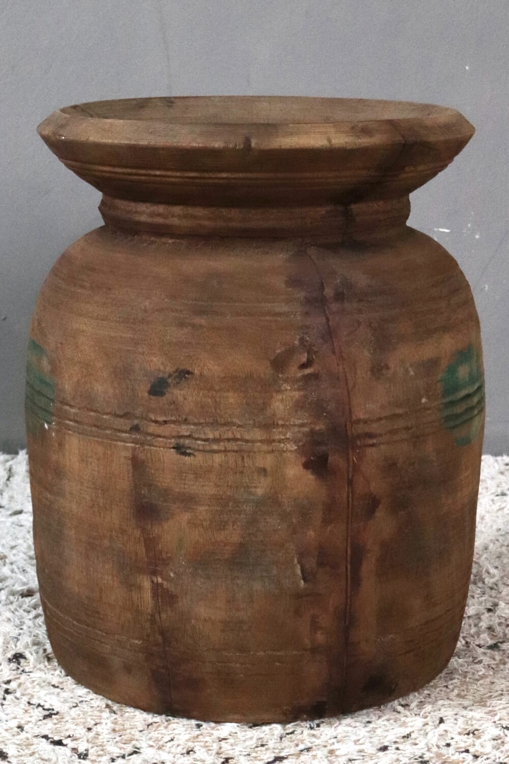 Große Holzvase Nepal antik, 37xø28