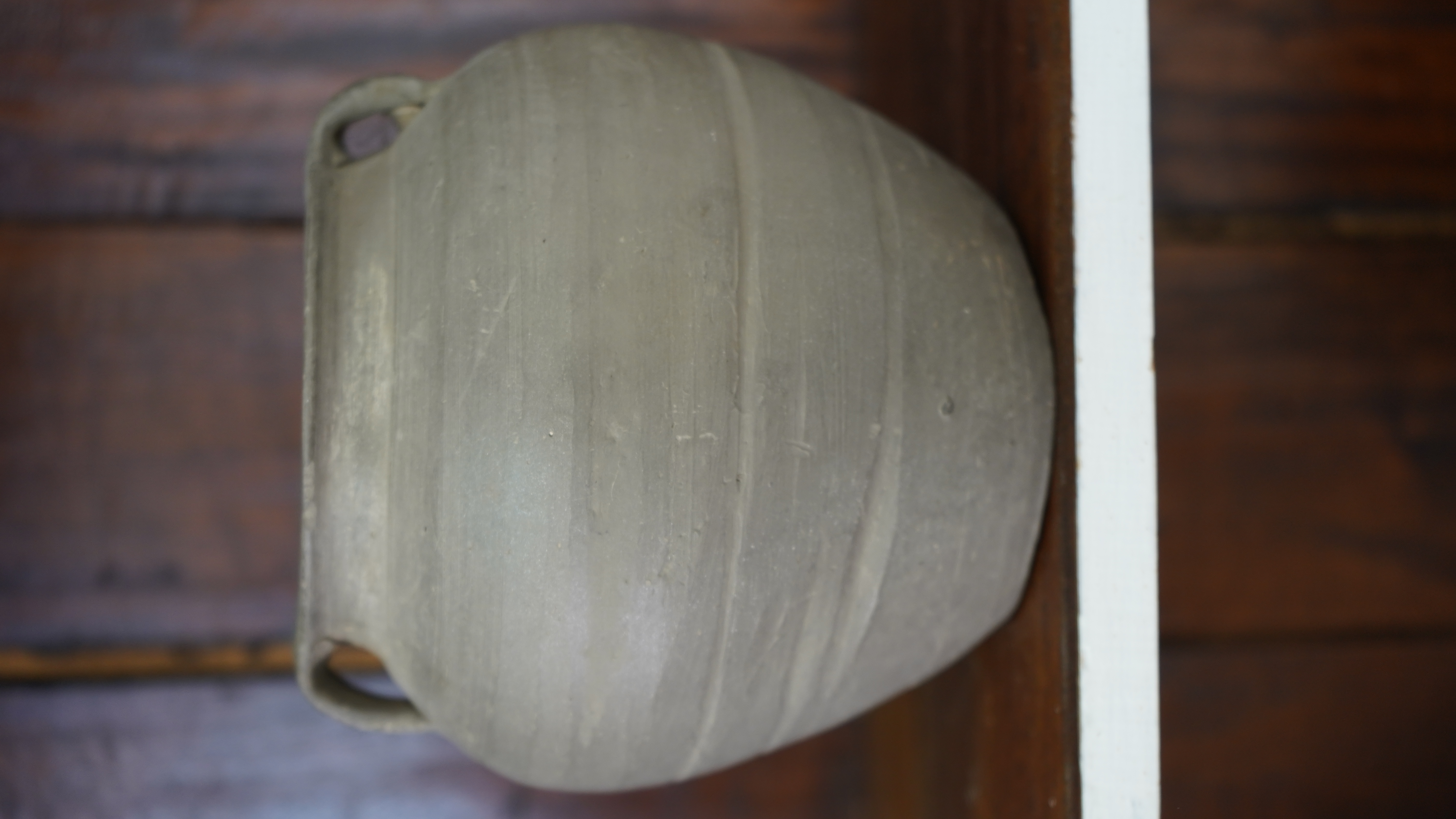 hellgraue Ton-Vase China
