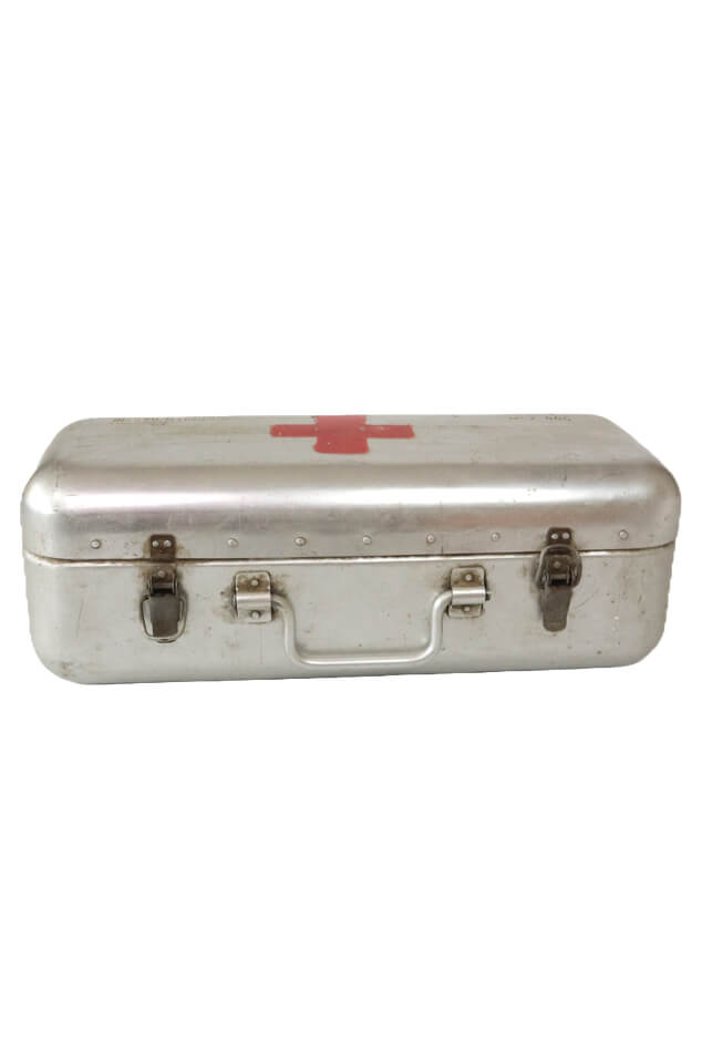1. Hilfe Box Koffer Metall