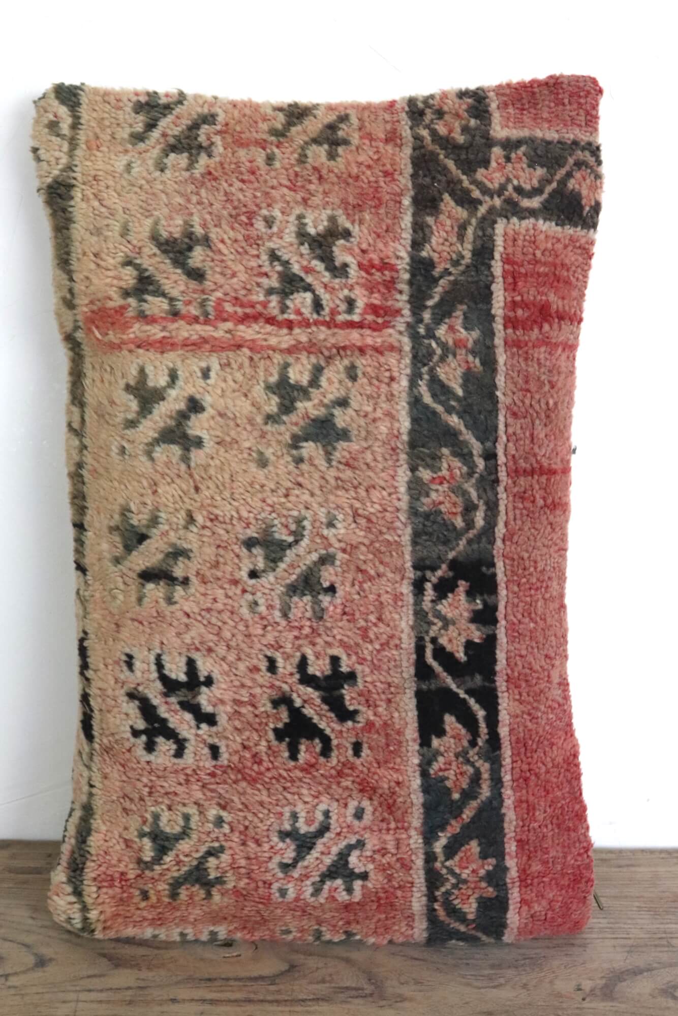 Vintage Berber cushion Morocco 60x40