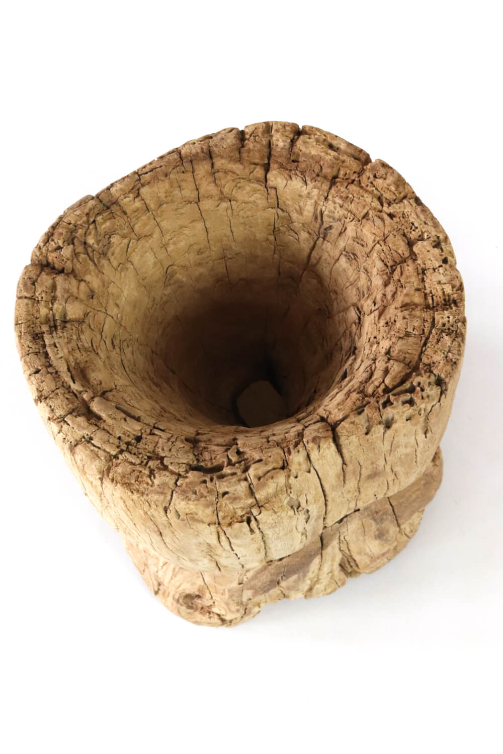 Großer Mörser aus Holz gebleicht Großer Mörser aus Holz gebleicht
