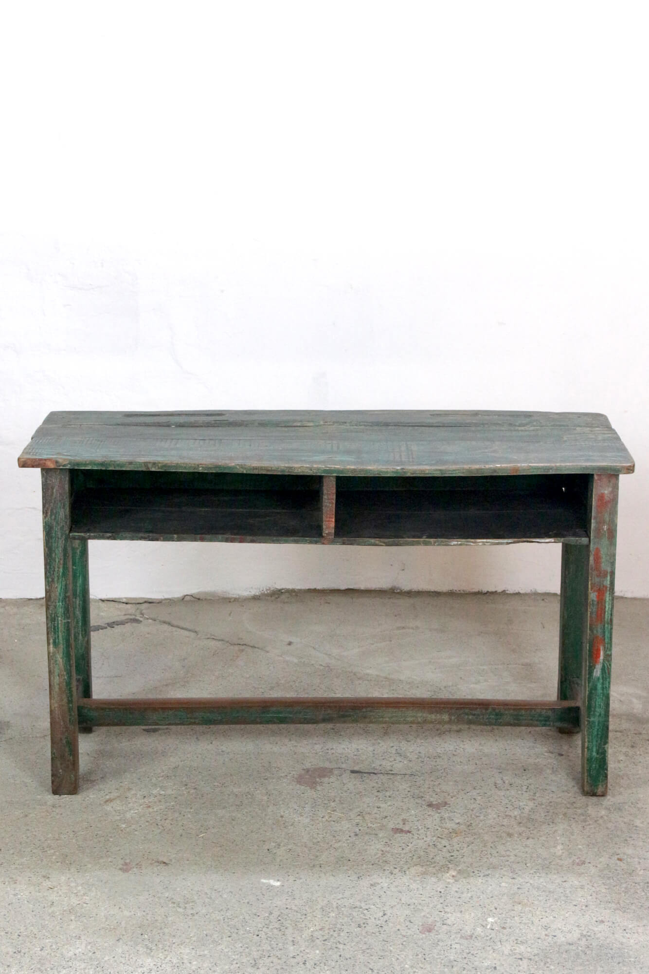 Altes Schulpult grün Indien, 64x105x40 Altes Schulpult grün Indien, 64x105x40