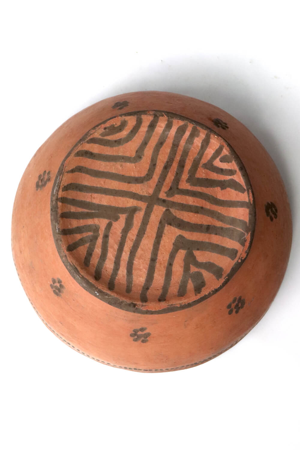 Clay bowl from Kalpuregan Clay bowl from Kalpuregan