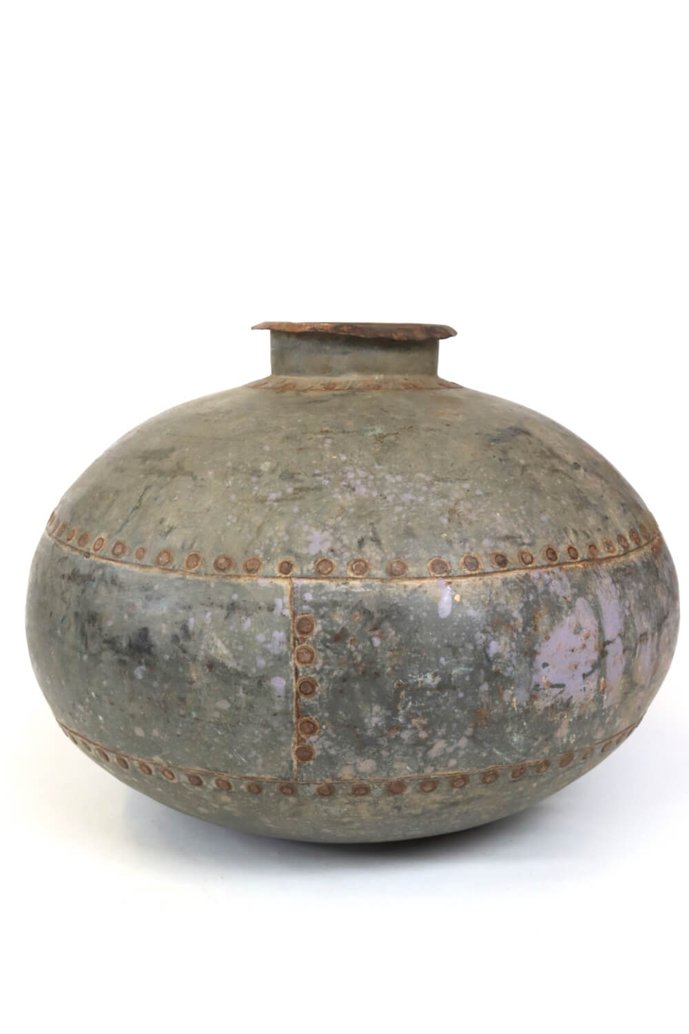 Metal jar antique