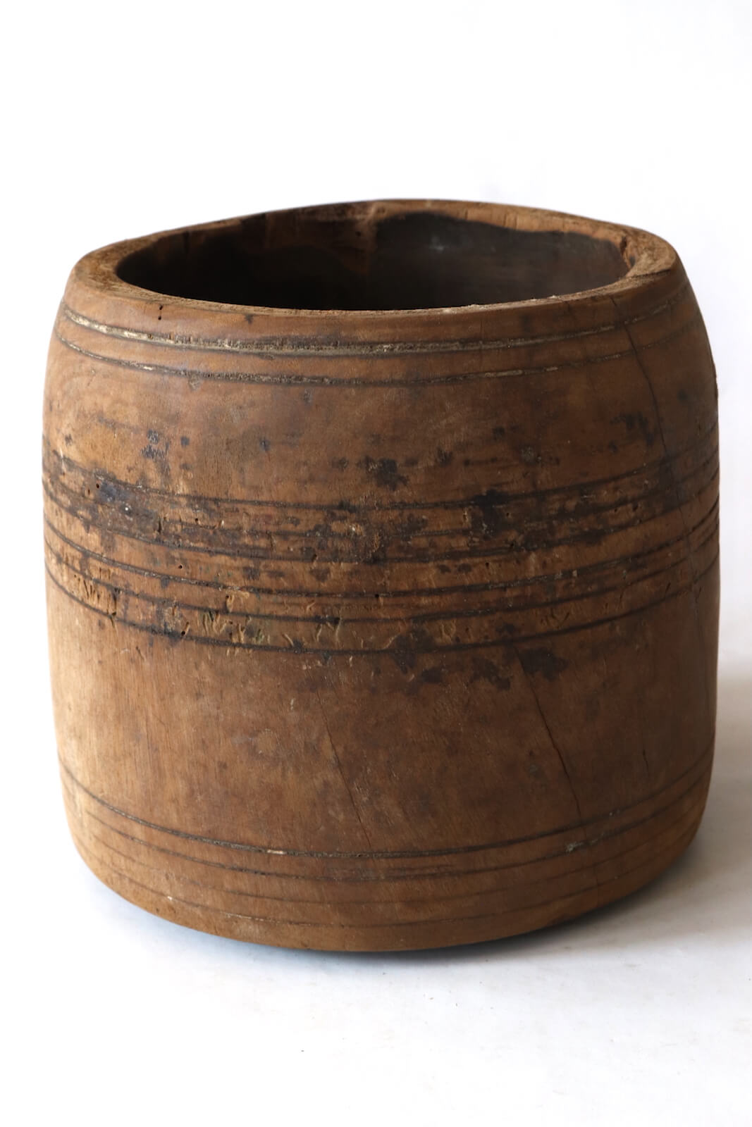 Topf aus Holz Nepal antik