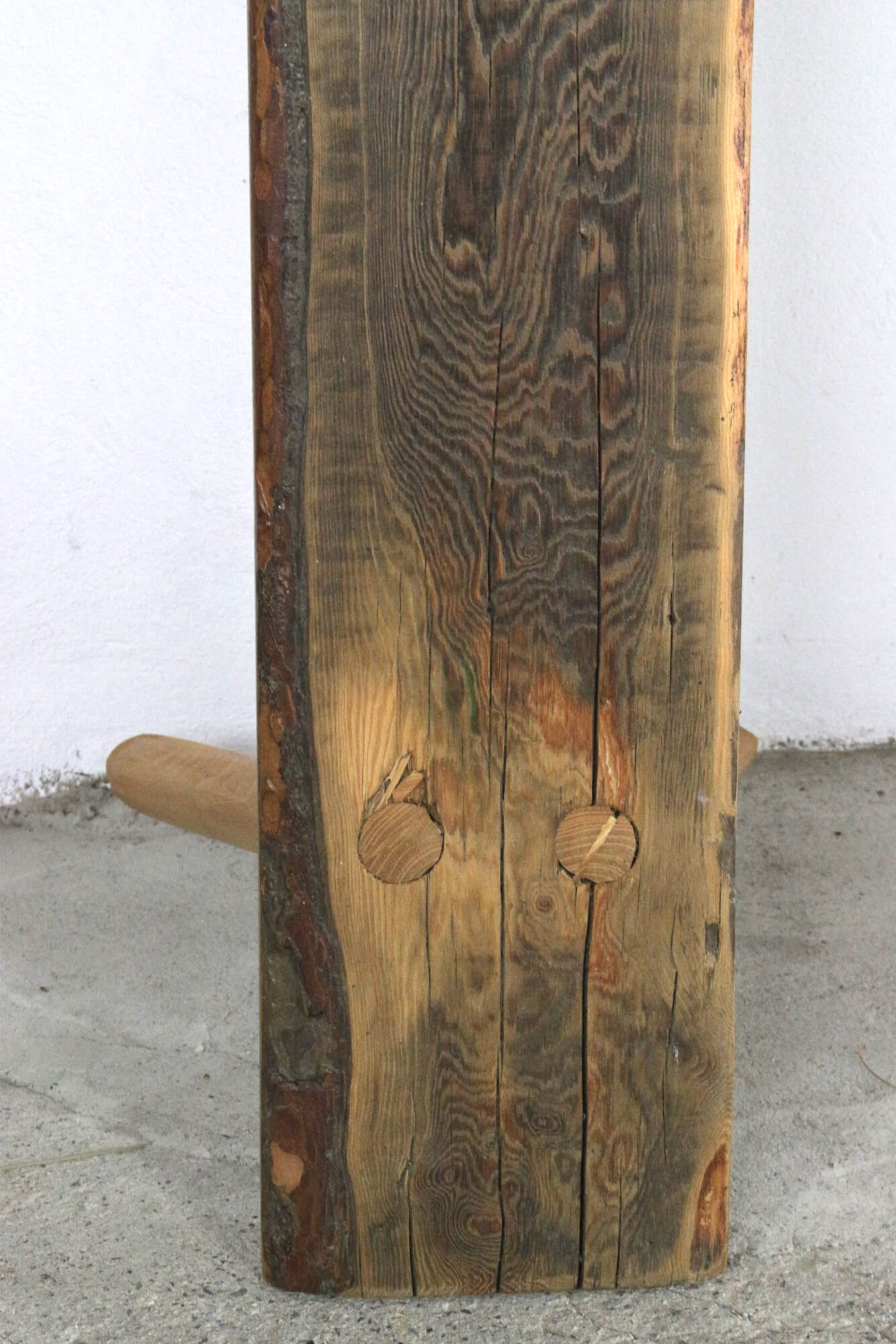 Derbe Bank aus altem Naturholz rustikal, 114 cm Derbe Bank aus altem Naturholz rustikal, 114 cm