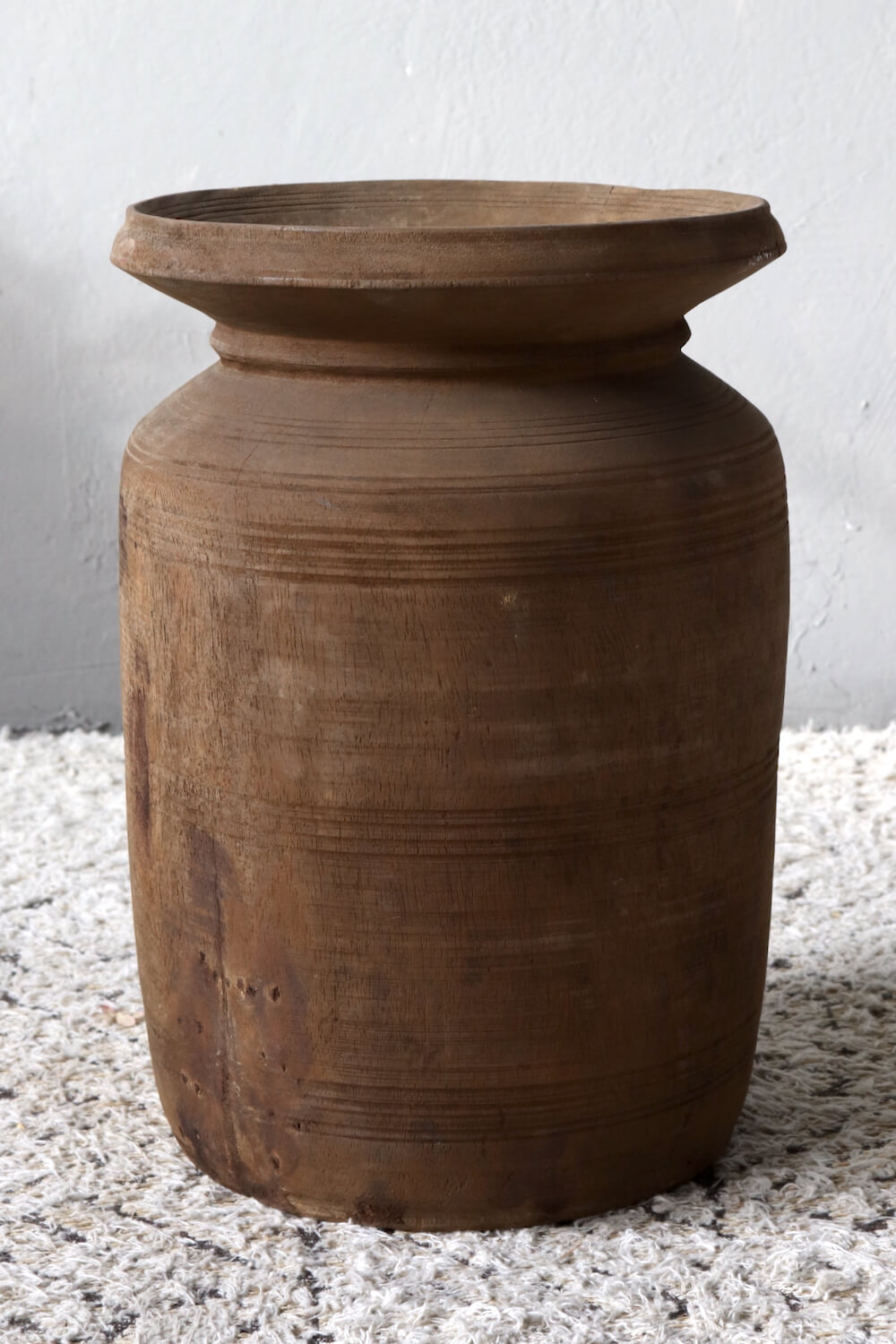 Antique vase from Nepal 34xø24