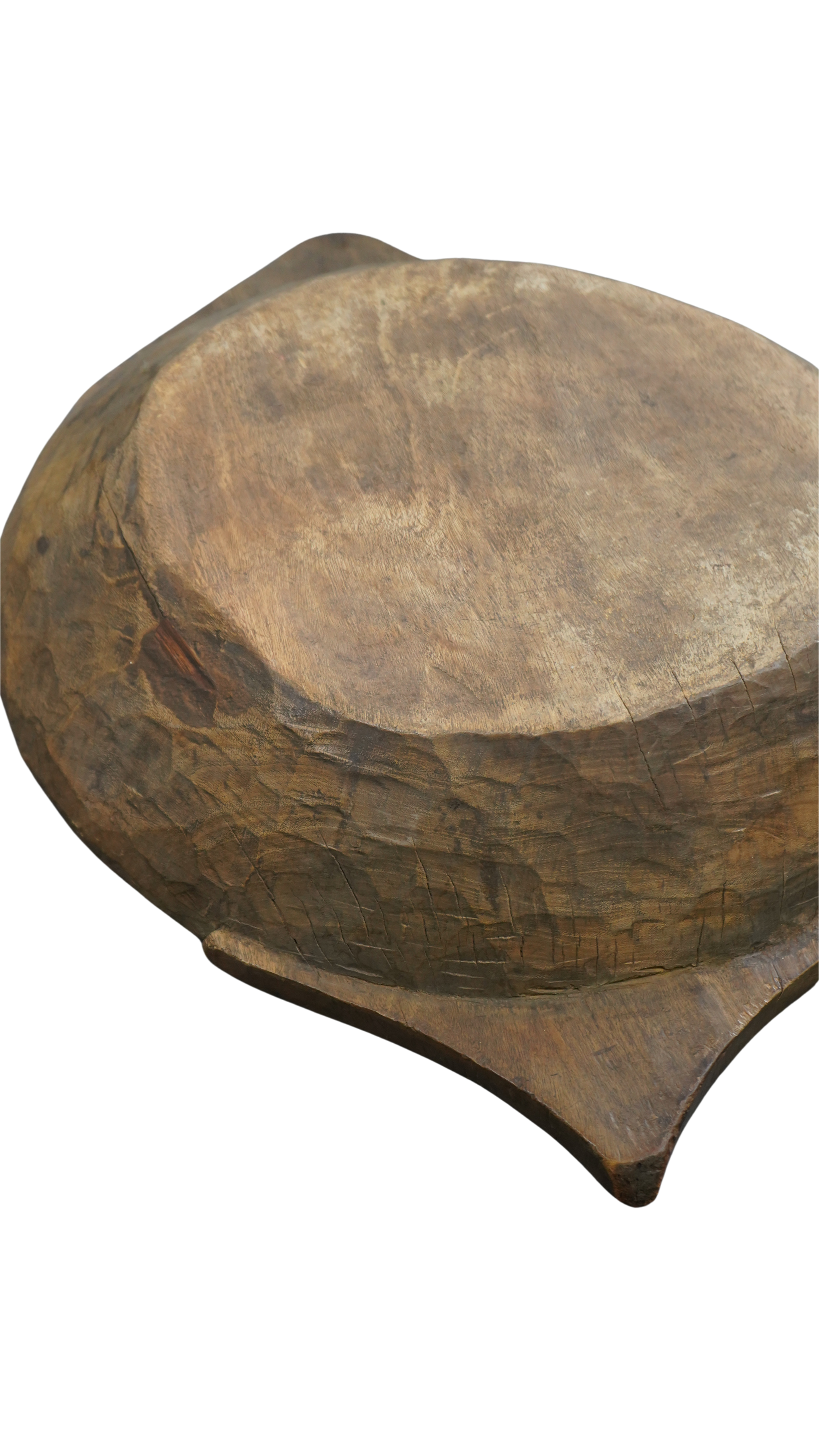 Geschnitzte Holzschale mit Sternmotiv, oval