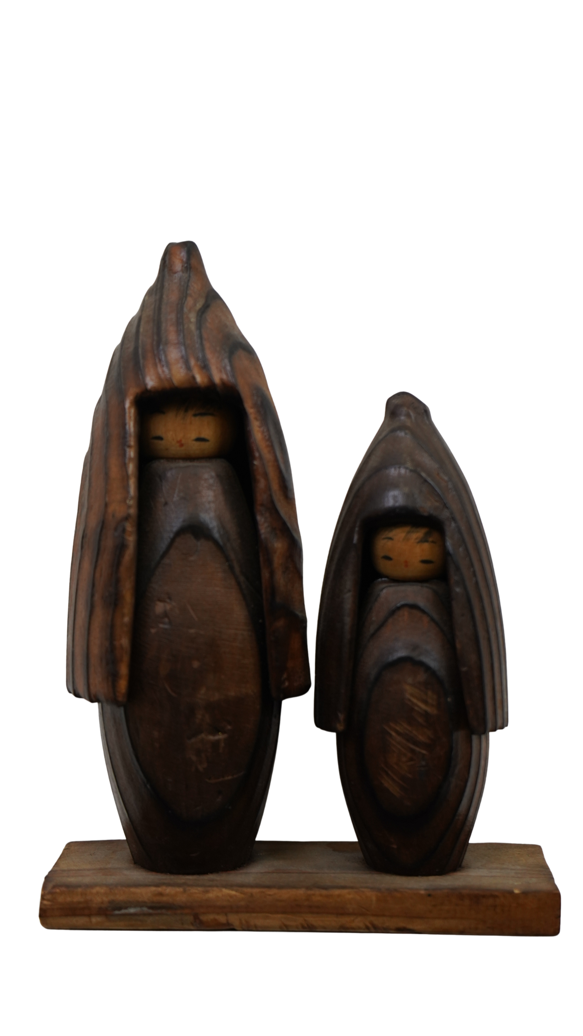 „Stille Verbundenheit“ – Skulpturales Holzfiguren-Duo im japanischen Stil