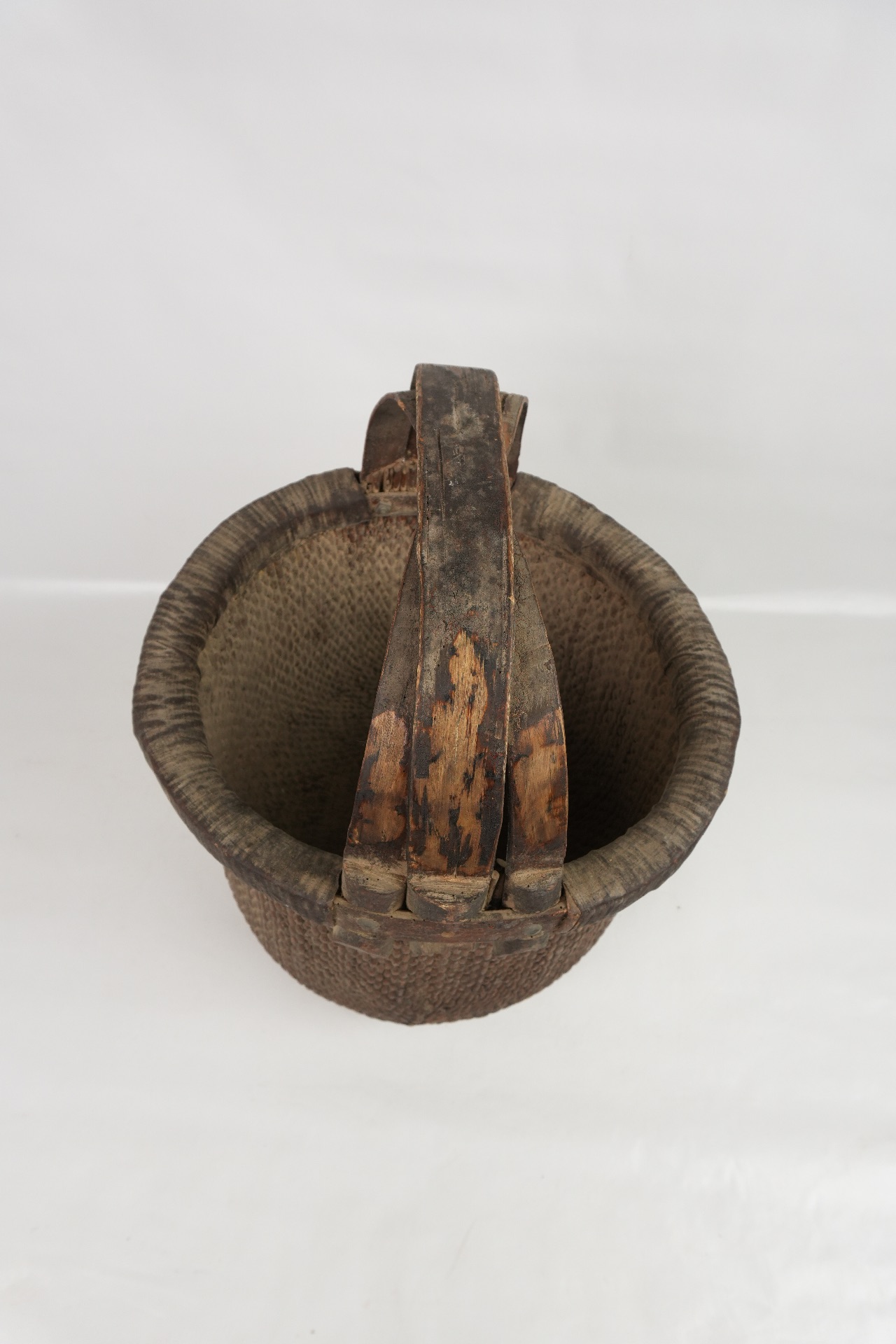 Big antique chinese reed basket, 60xø40