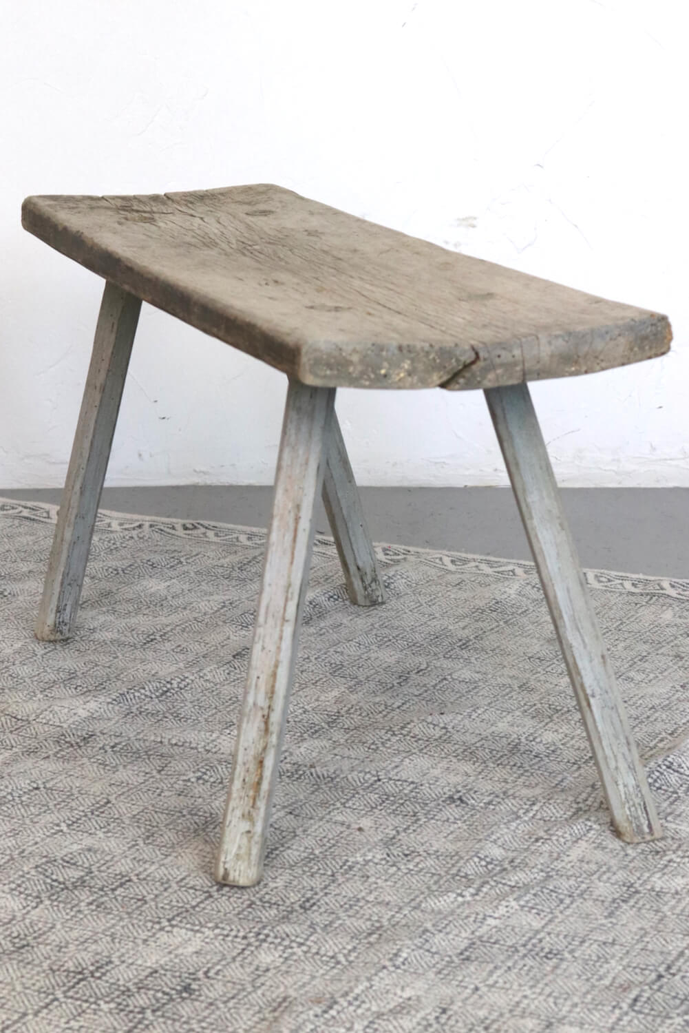 Old bench with grey legs, 82 cm