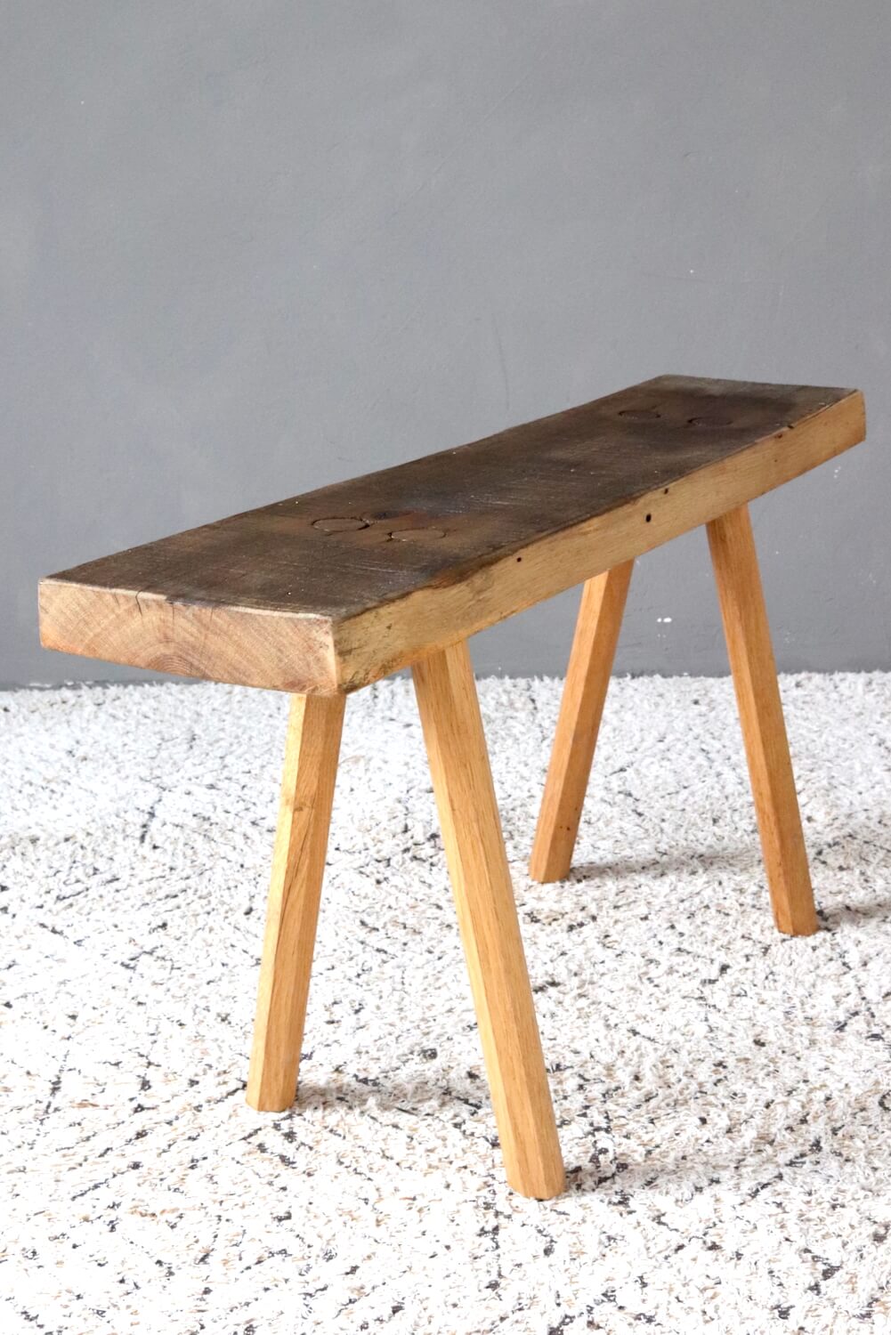Derbe Holzbank aus Antikholz, 80 cm Derbe Holzbank aus Antikholz, 80 cm