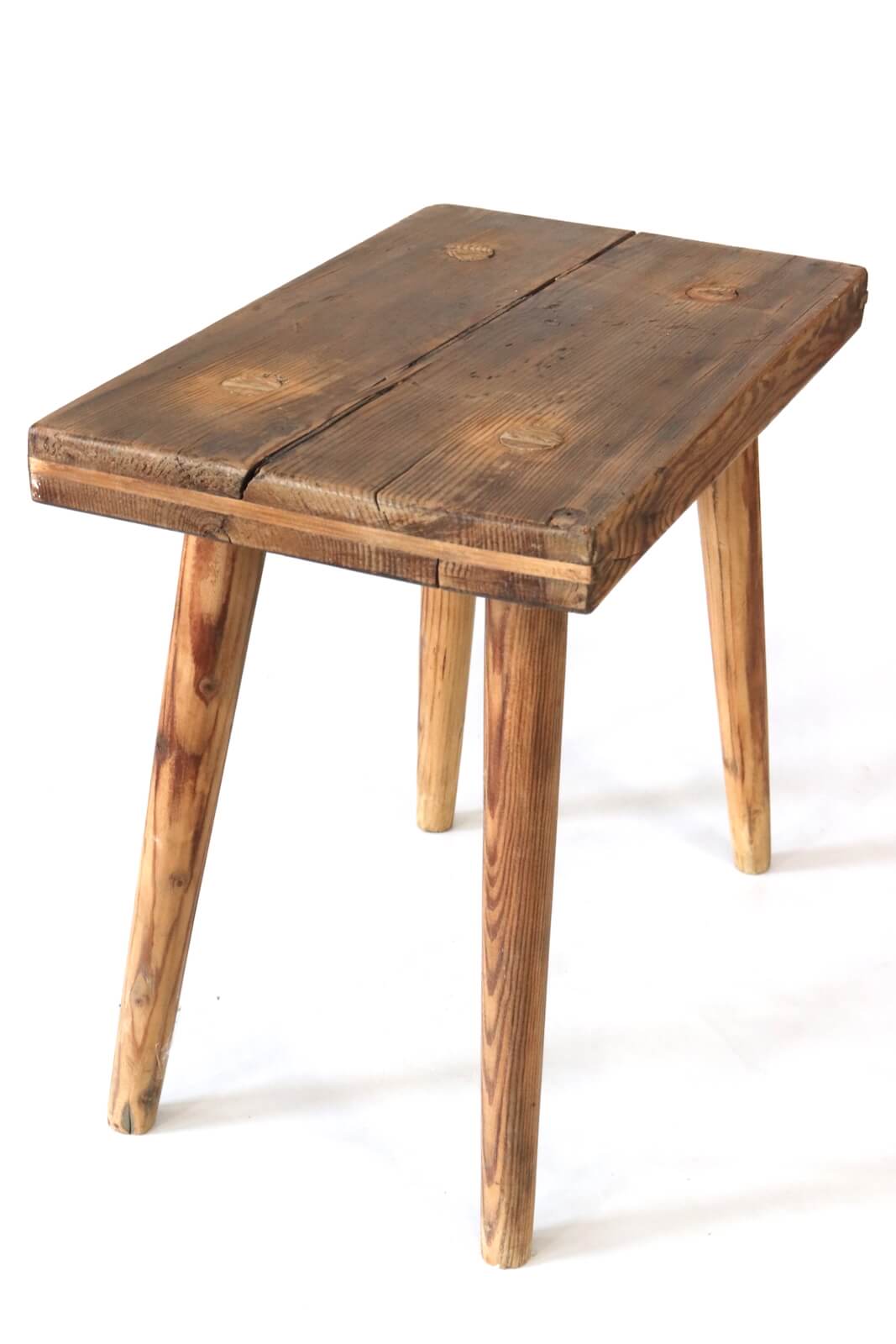Alter Holzschemel rustikal