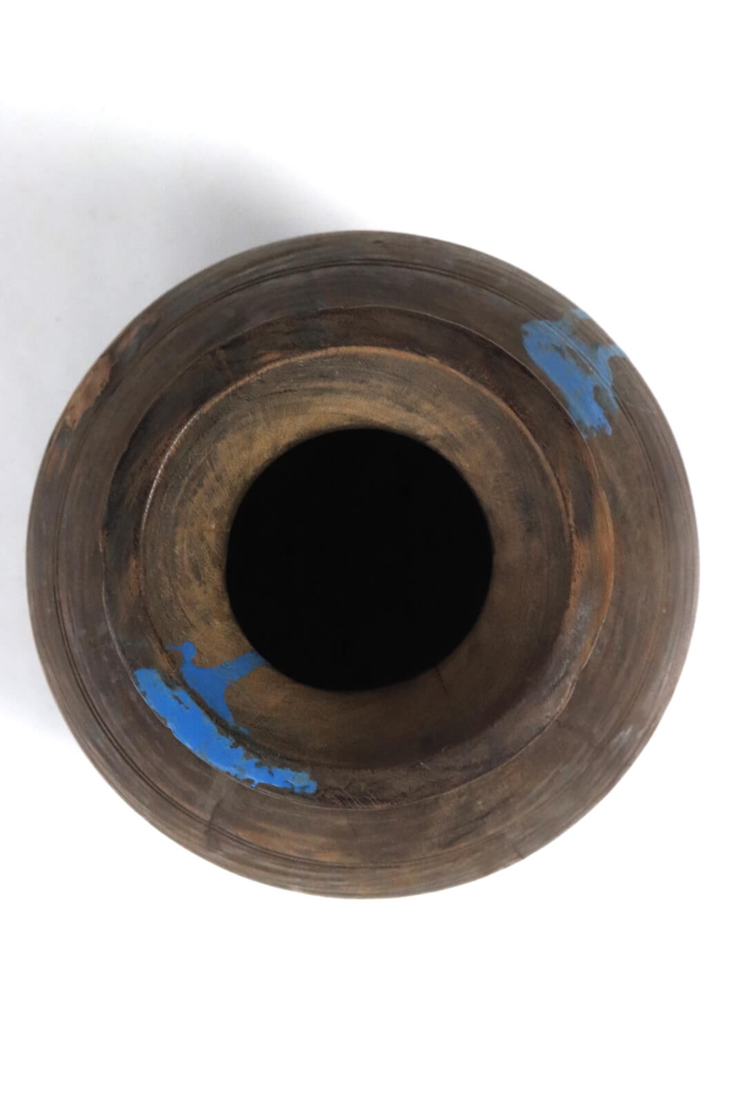 Antique neck pot from Nepal Antique neck pot from Nepal